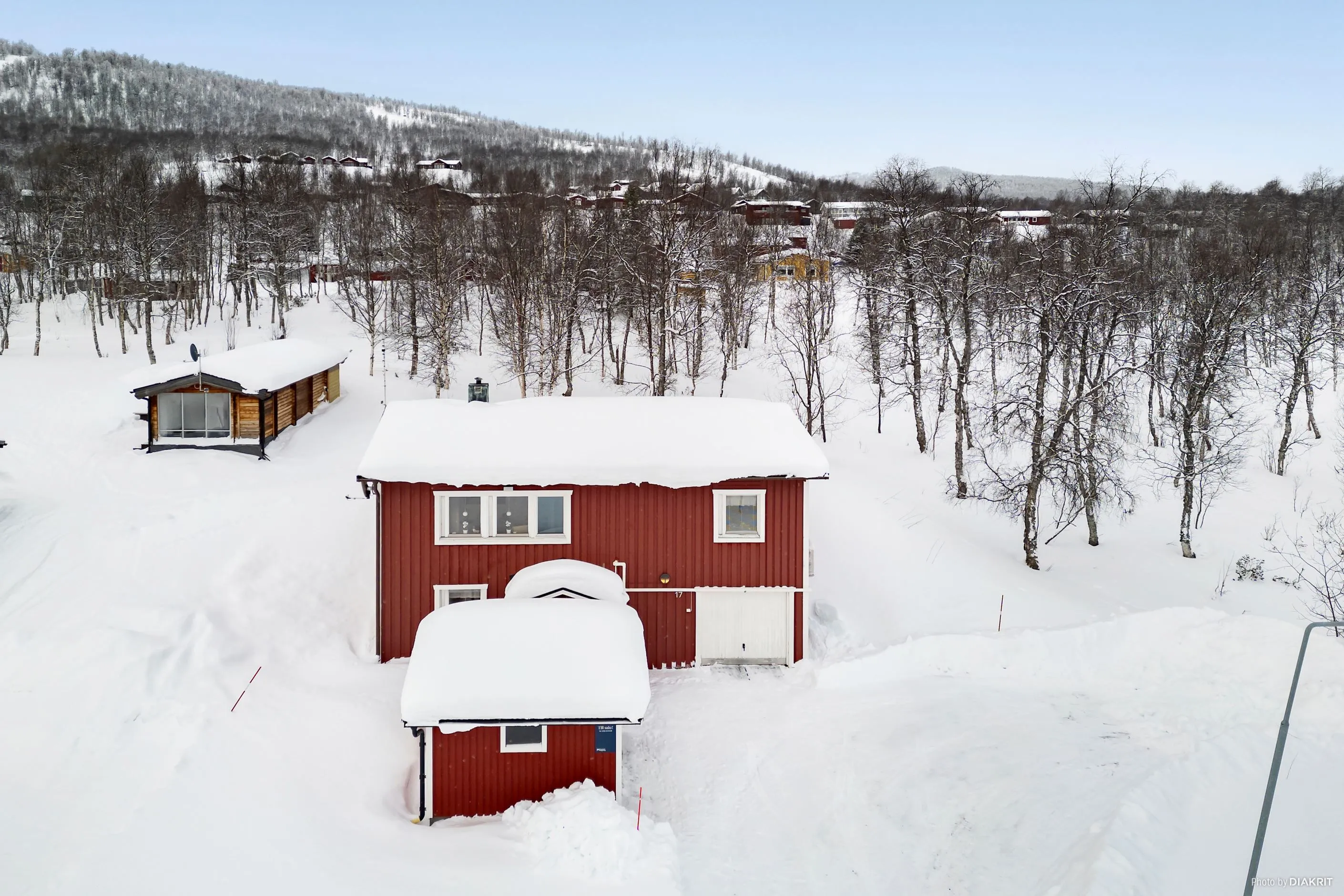 Spacious 5-Bedroom House in Scenic Klimpfjäll with Ample Grounds - View image 22 of 26