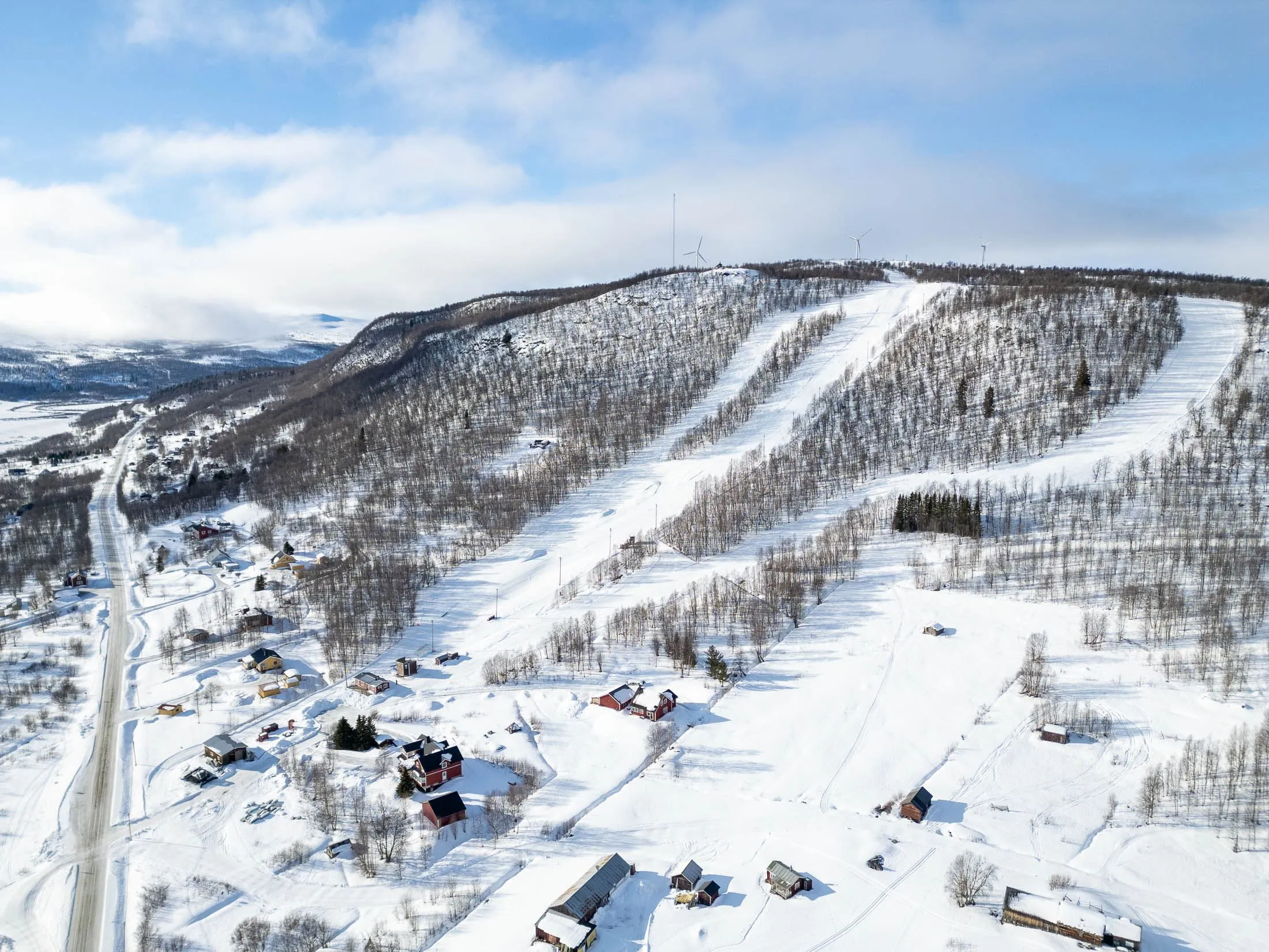 Spacious 5-Bedroom House in Scenic Klimpfjäll with Ample Grounds - View image 25 of 26