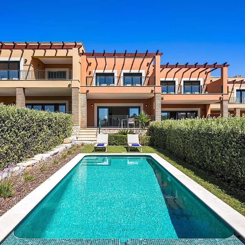 Contemporary 2-Bedroom Townhouse with Private Pool in Vale de Milho, Carvoeiro