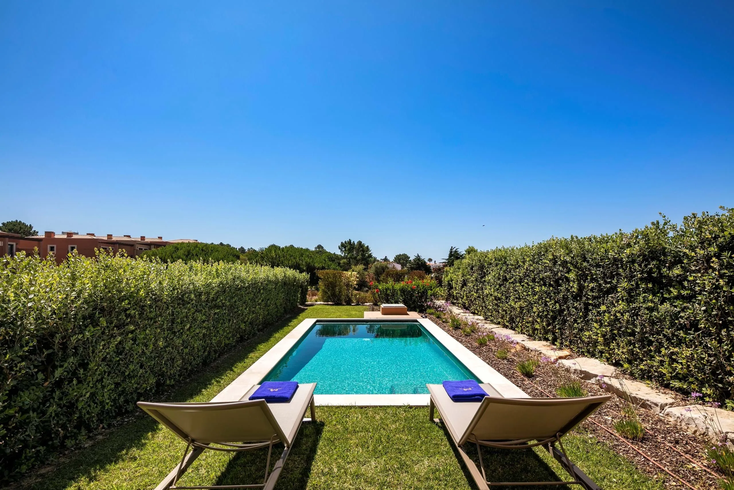 Contemporary 2-Bedroom Townhouse with Private Pool in Vale de Milho, Carvoeiro - View image 6 of 37