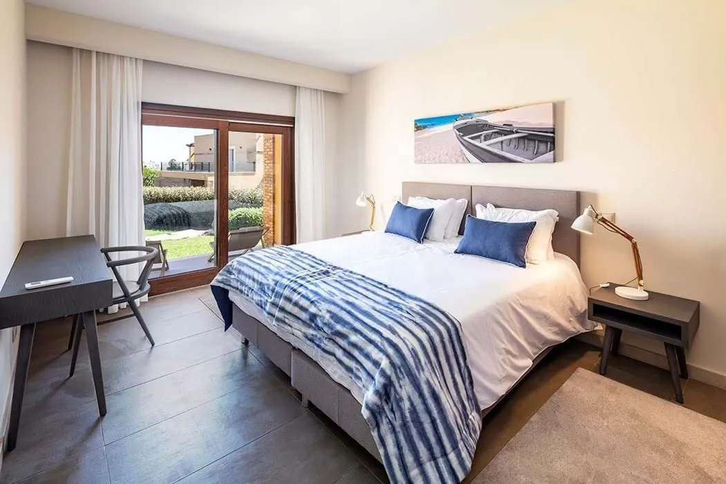 Contemporary 2-Bedroom Townhouse with Private Pool in Vale de Milho, Carvoeiro - View image 9 of 37