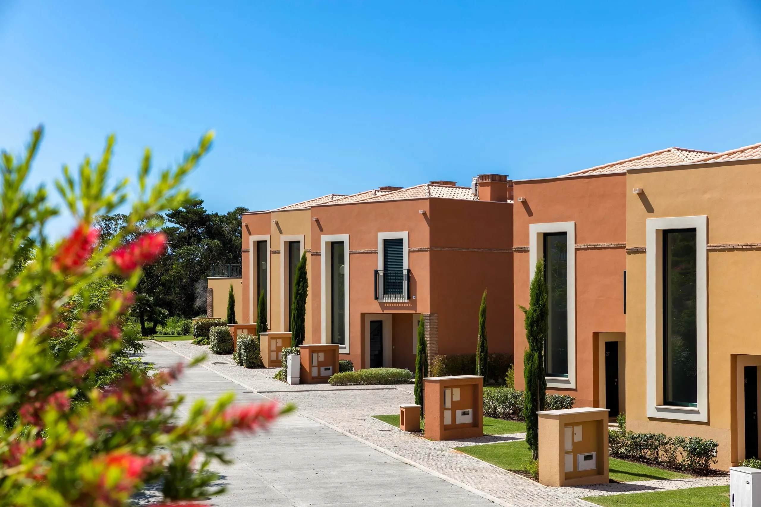 Contemporary 2-Bedroom Townhouse with Private Pool in Vale de Milho, Carvoeiro - View image 20 of 37