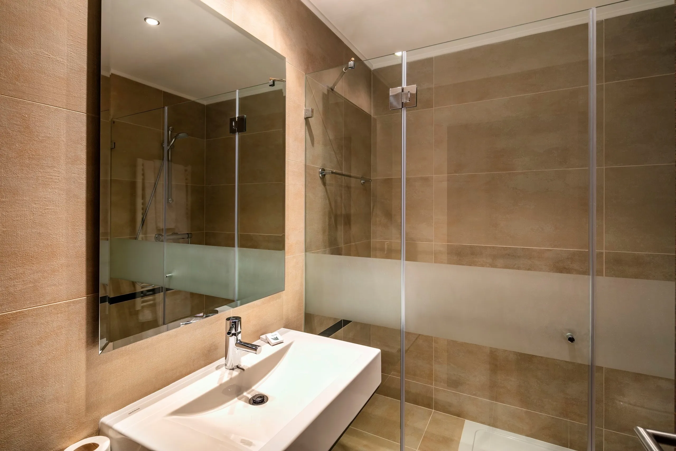 Contemporary 2-Bedroom Townhouse with Private Pool in Vale de Milho, Carvoeiro - View image 29 of 37