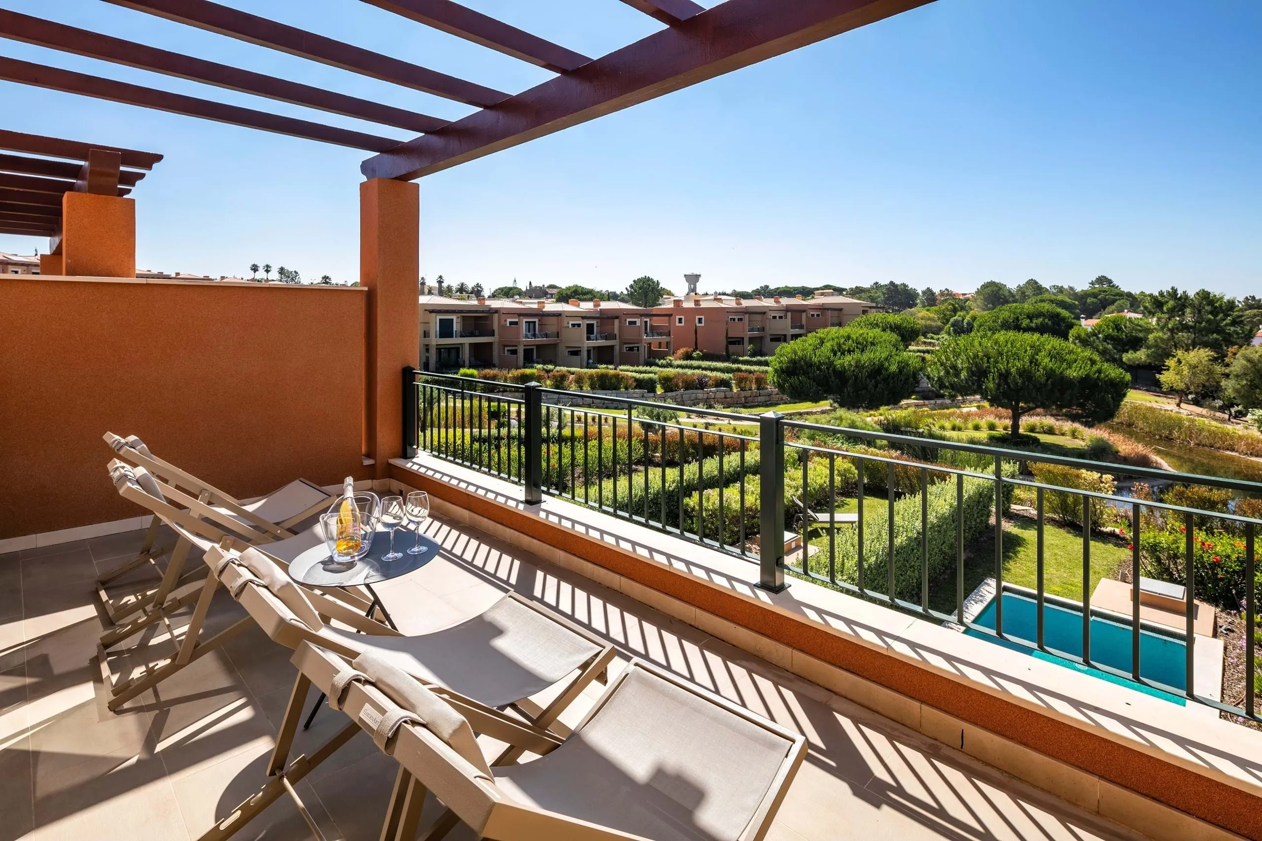 Contemporary 2-Bedroom Townhouse with Private Pool in Vale de Milho, Carvoeiro - View image 31 of 37