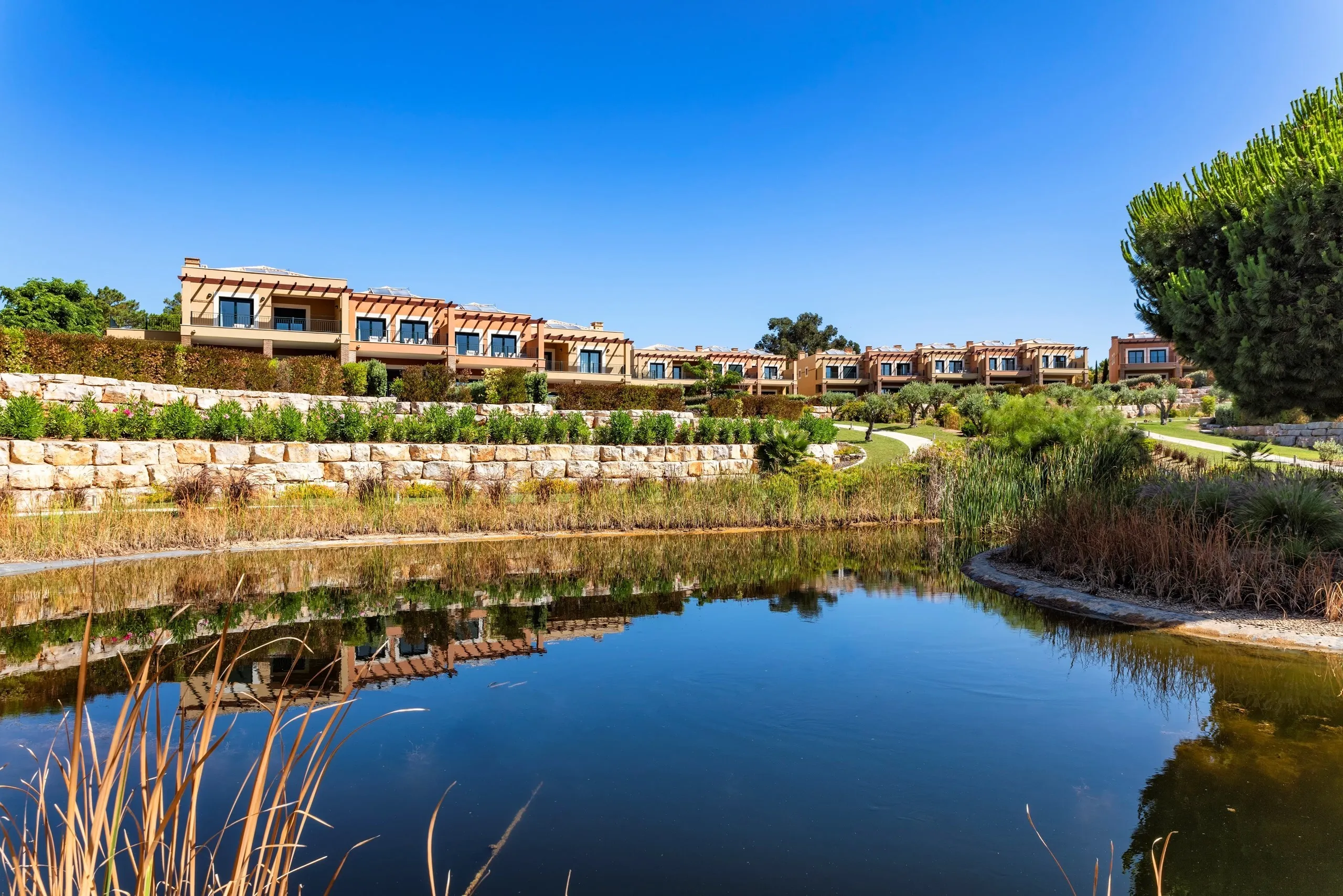 Contemporary 2-Bedroom Townhouse with Private Pool in Vale de Milho, Carvoeiro - View image 36 of 37