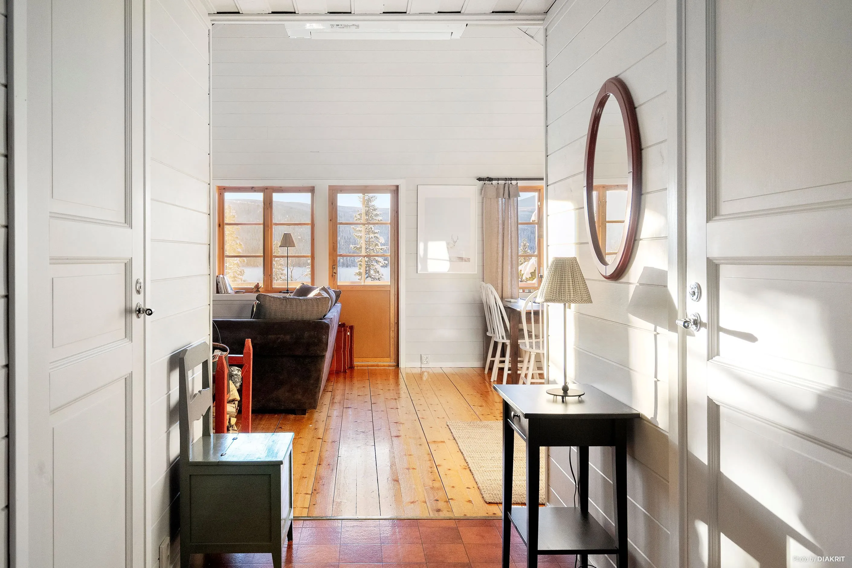 6-Bedroom Swedish Retreat with Guest House and Sauna in Kittelfjäll - Image 5