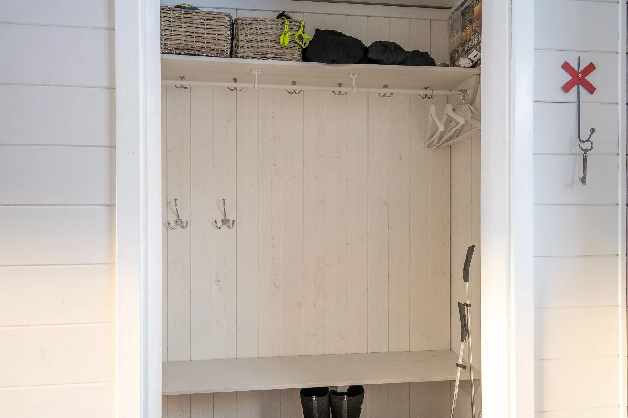 6-Bedroom Swedish Retreat with Guest House and Sauna in Kittelfjäll - View image 16 of 35