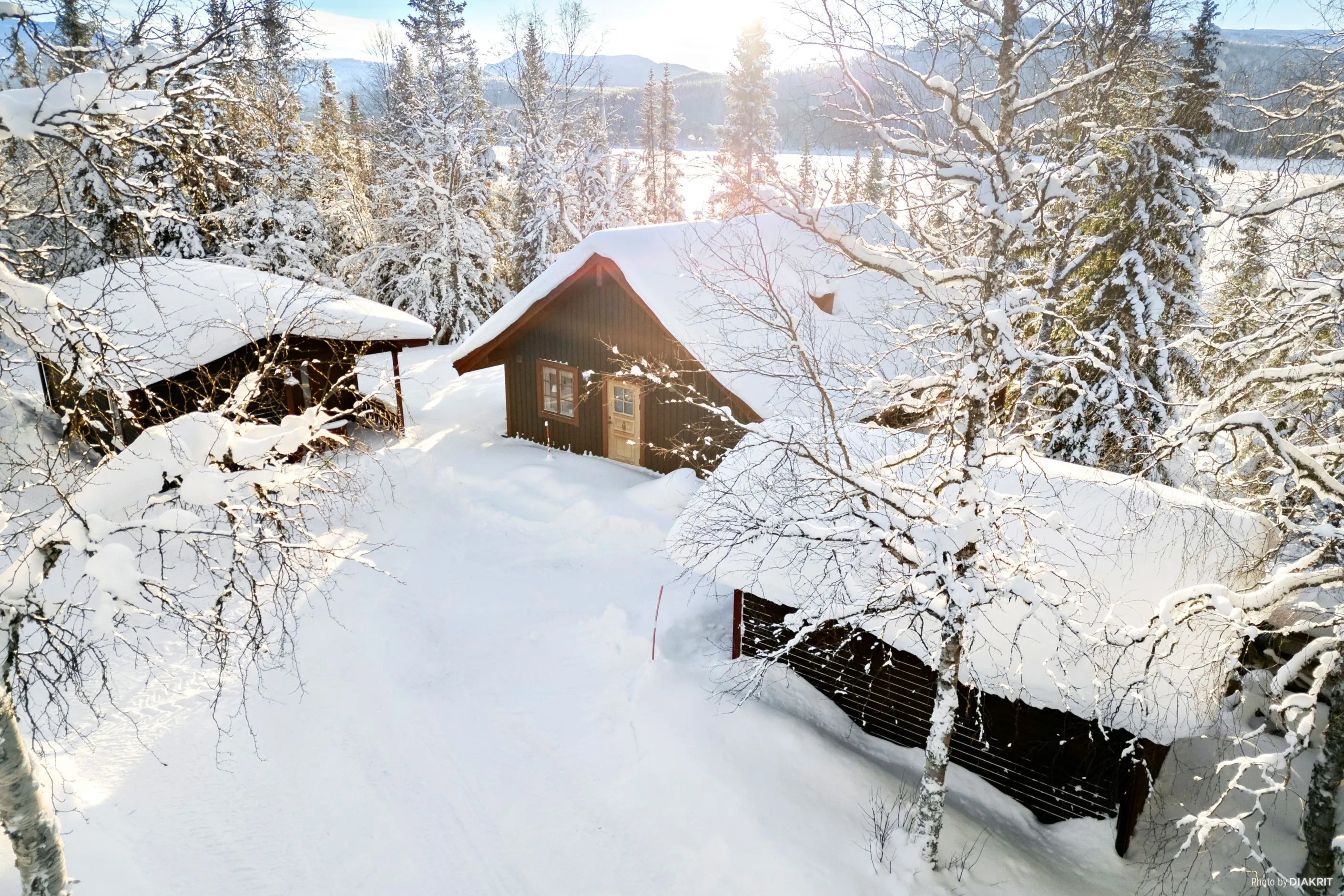 6-Bedroom Swedish Retreat with Guest House and Sauna in Kittelfjäll - View image 25 of 35
