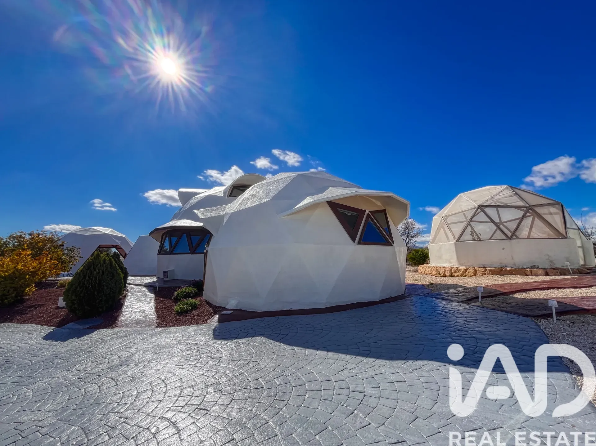 Sustainable 3-Bedroom House with Pool and Expansive Garden in Pinoso - View image 6 of 35