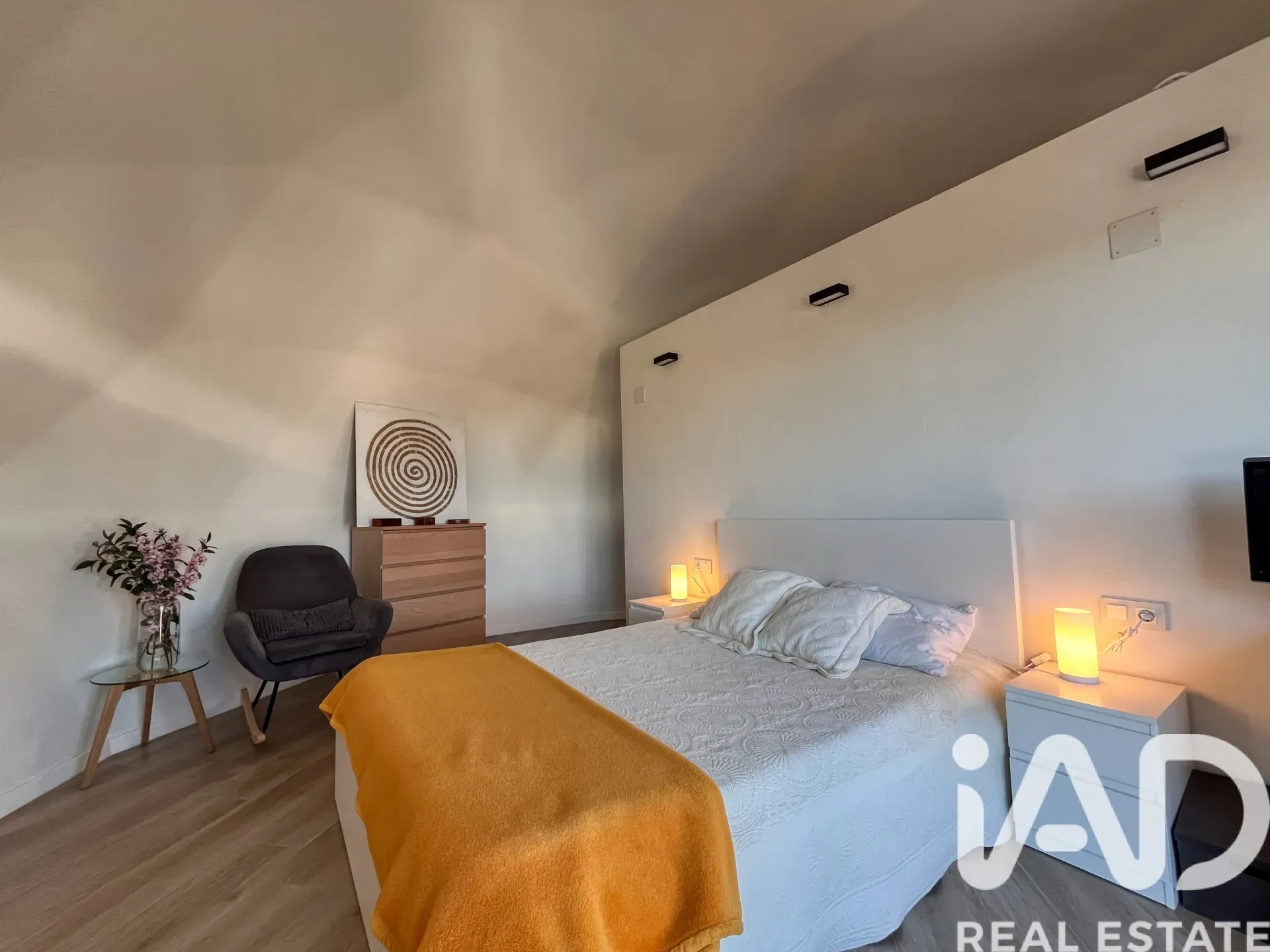 Sustainable 3-Bedroom House with Pool and Expansive Garden in Pinoso - View image 17 of 35