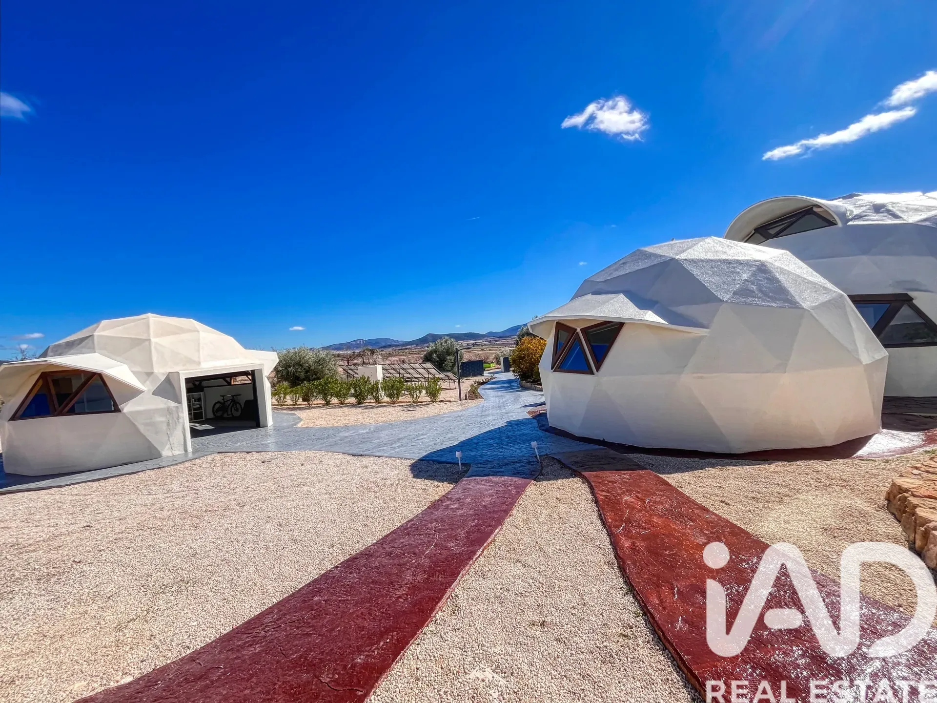 Sustainable 3-Bedroom House with Pool and Expansive Garden in Pinoso - View image 26 of 35