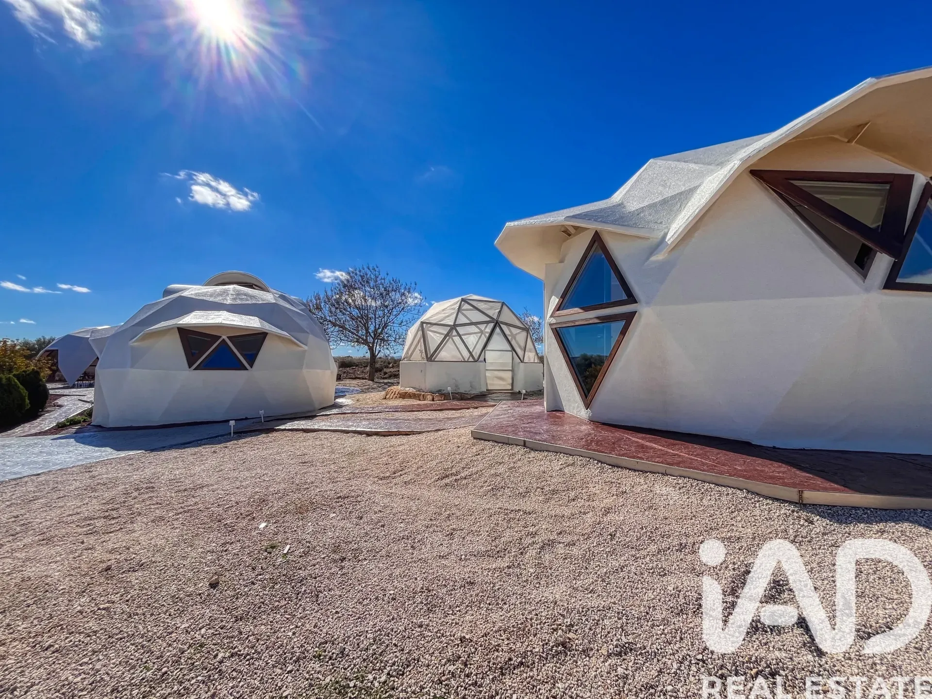 Sustainable 3-Bedroom House with Pool and Expansive Garden in Pinoso - View image 27 of 35