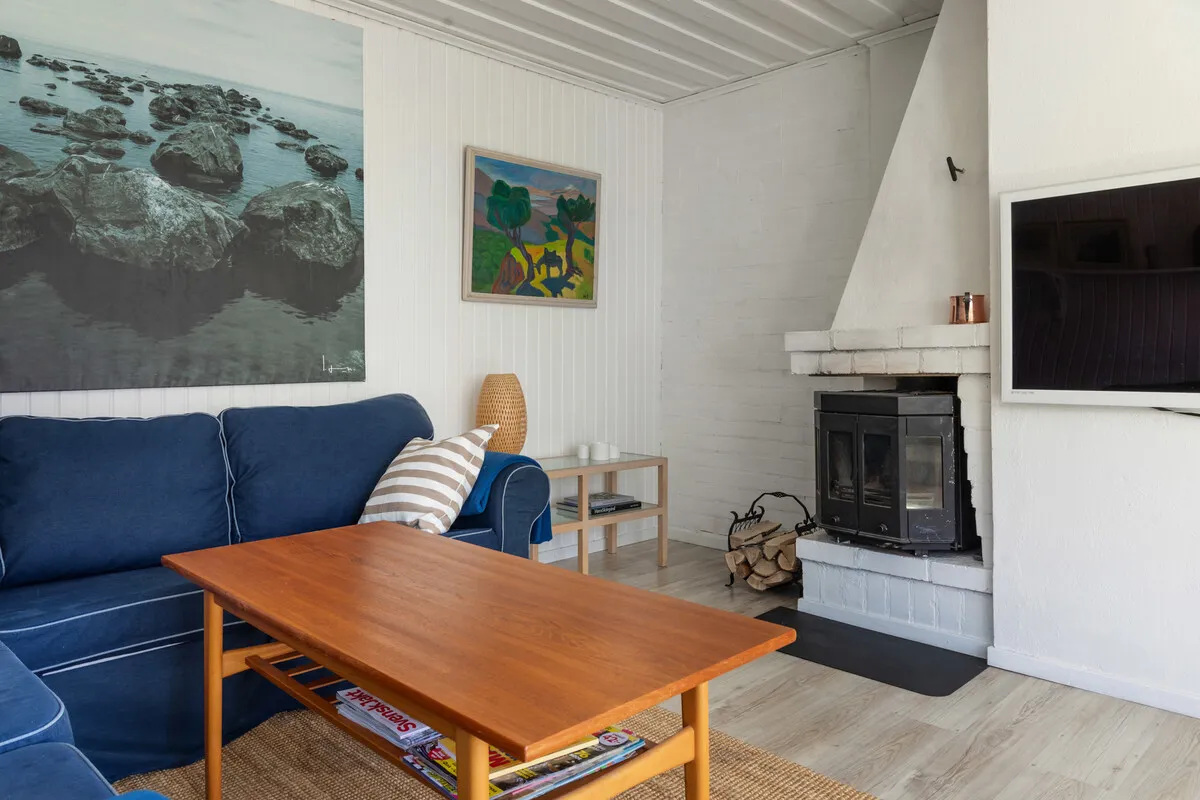 1960s Swedish Retreat: 3-Bedroom Home with Expansive Garden Near Stockholm - View image 26 of 31