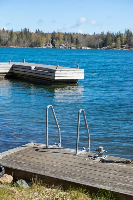 1960s Swedish Retreat: 3-Bedroom Home with Expansive Garden Near Stockholm - View image 29 of 31