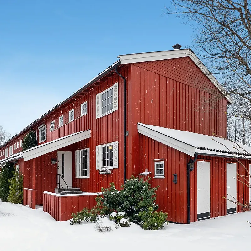 1970s Sandefjord Townhouse with 3 Bedrooms and Renovation Potential