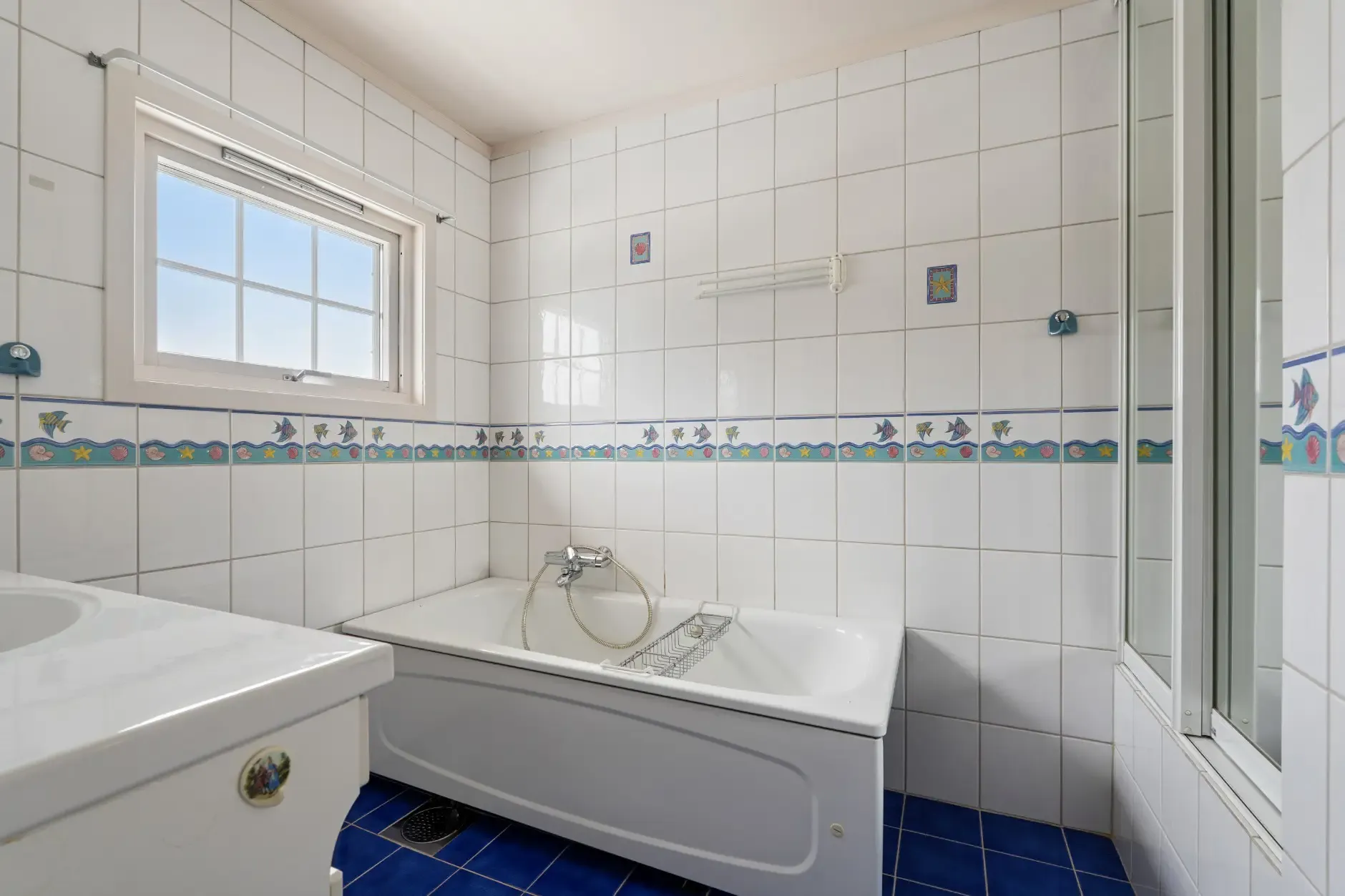 1970s Sandefjord Townhouse with 3 Bedrooms and Renovation Potential - View image 19 of 30