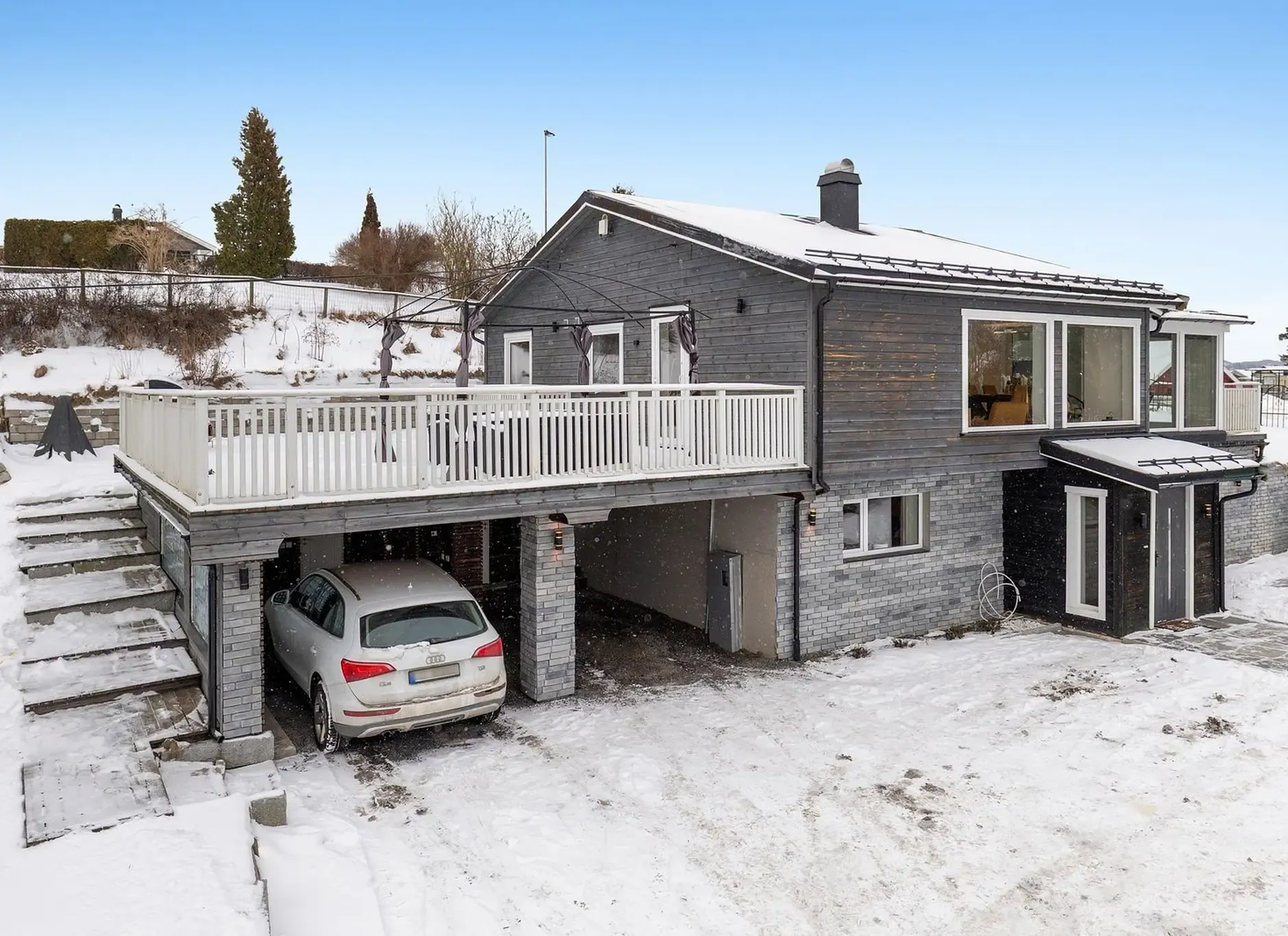 Spacious 1960s House in Heistad with Garden and Dual Kitchens - Image 2