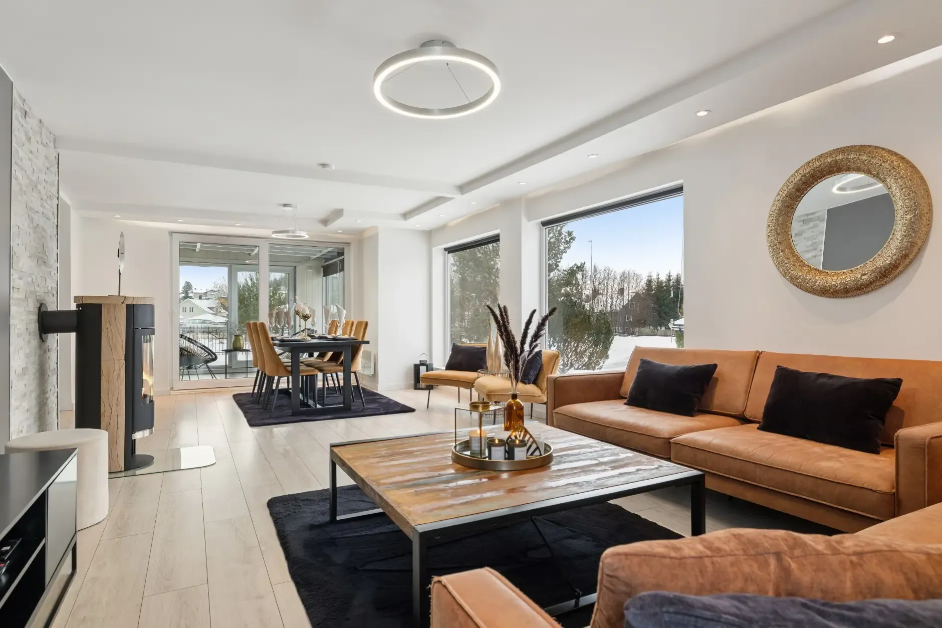 Spacious 1960s House in Heistad with Garden and Dual Kitchens - View image 7 of 35