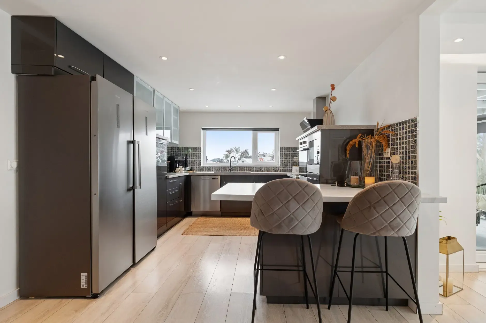 Spacious 1960s House in Heistad with Garden and Dual Kitchens - View image 14 of 35