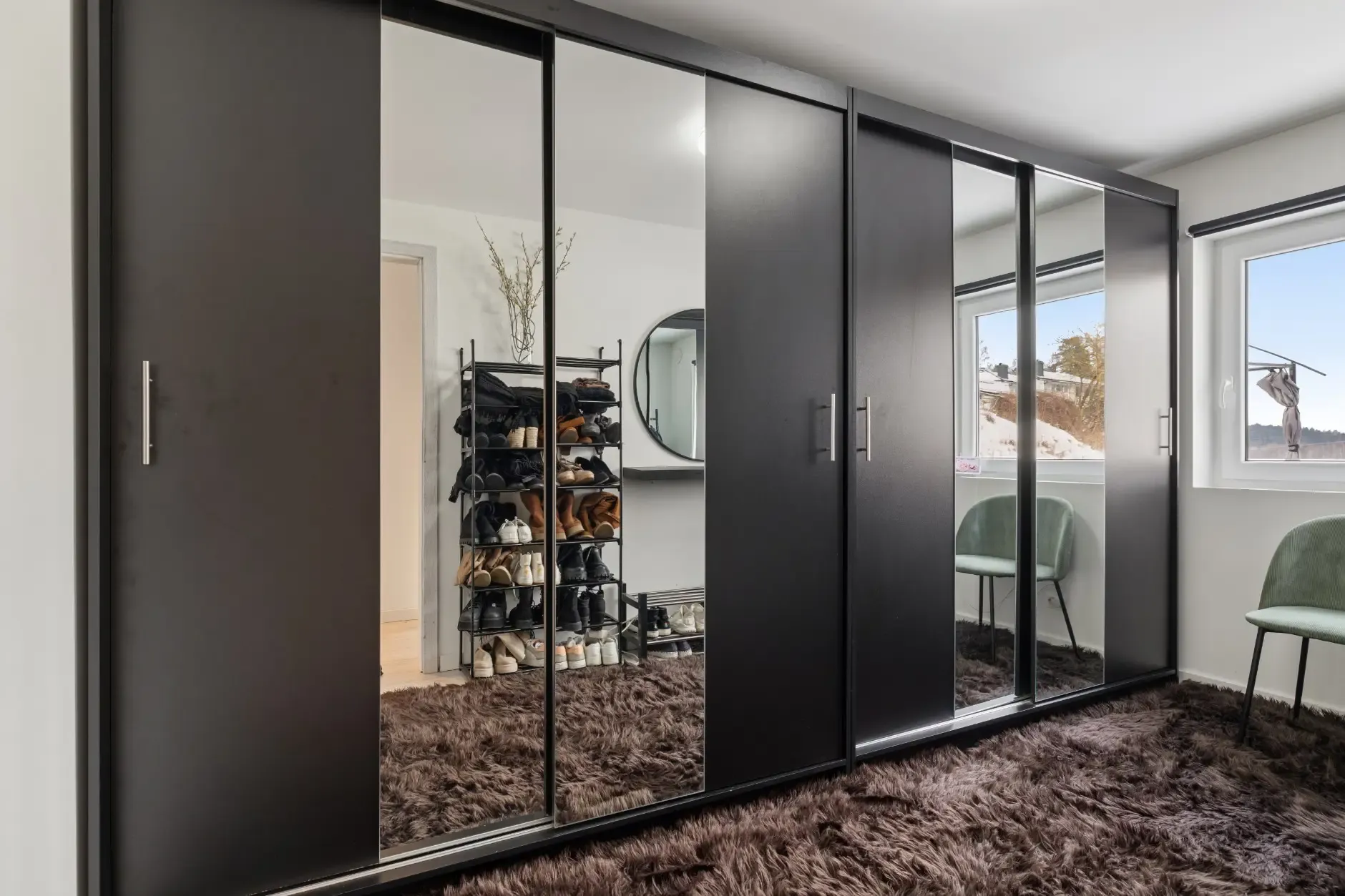 Spacious 1960s House in Heistad with Garden and Dual Kitchens - View image 20 of 35