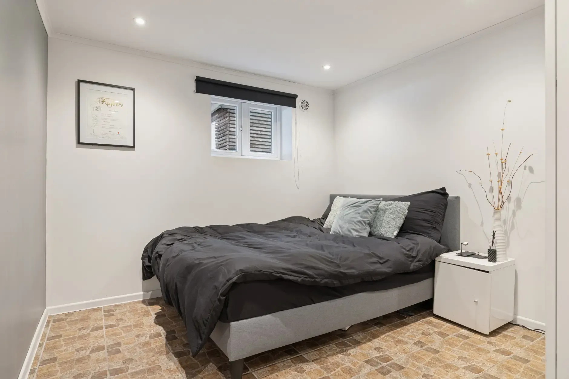 Spacious 1960s House in Heistad with Garden and Dual Kitchens - View image 30 of 35