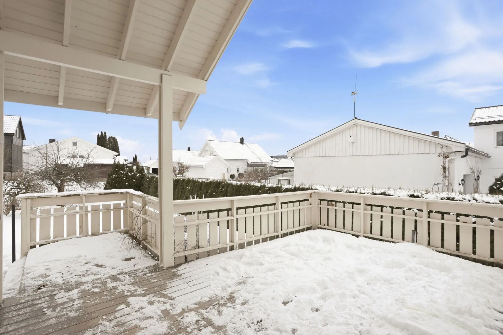 Architect-Designed 4-Bedroom House with Double Garage in Skien, Norway - Image 4