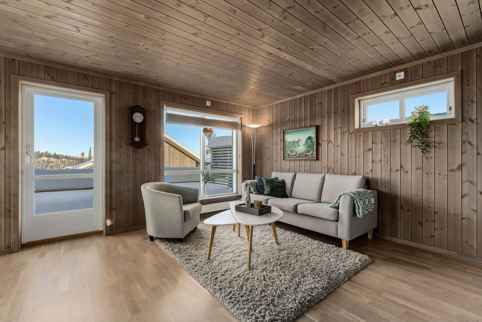 Modern 2-Bedroom Ski-in/Ski-out Cabin with Terrace in Norway - View image 6 of 33