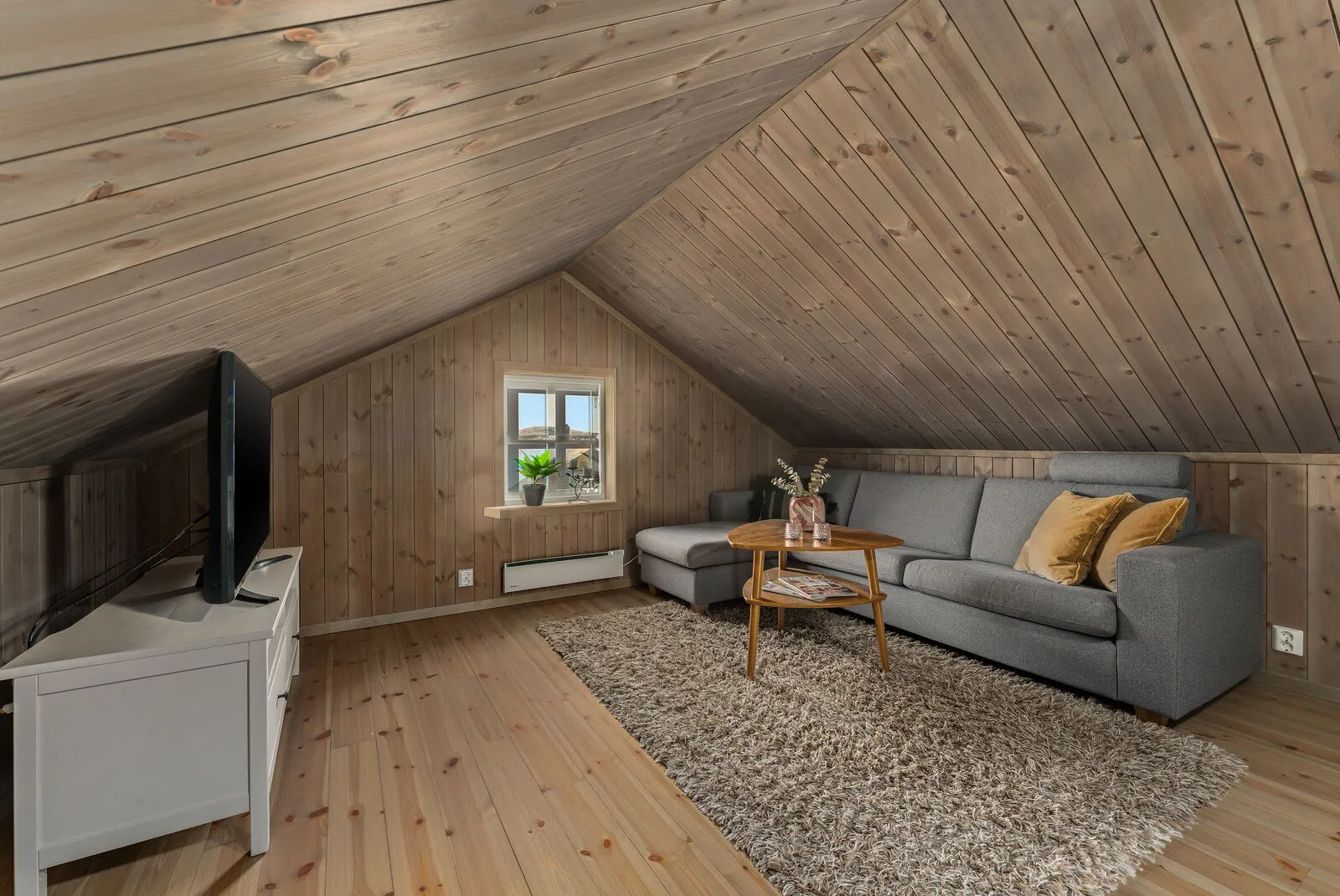 Modern 2-Bedroom Ski-in/Ski-out Cabin with Terrace in Norway - View image 22 of 33