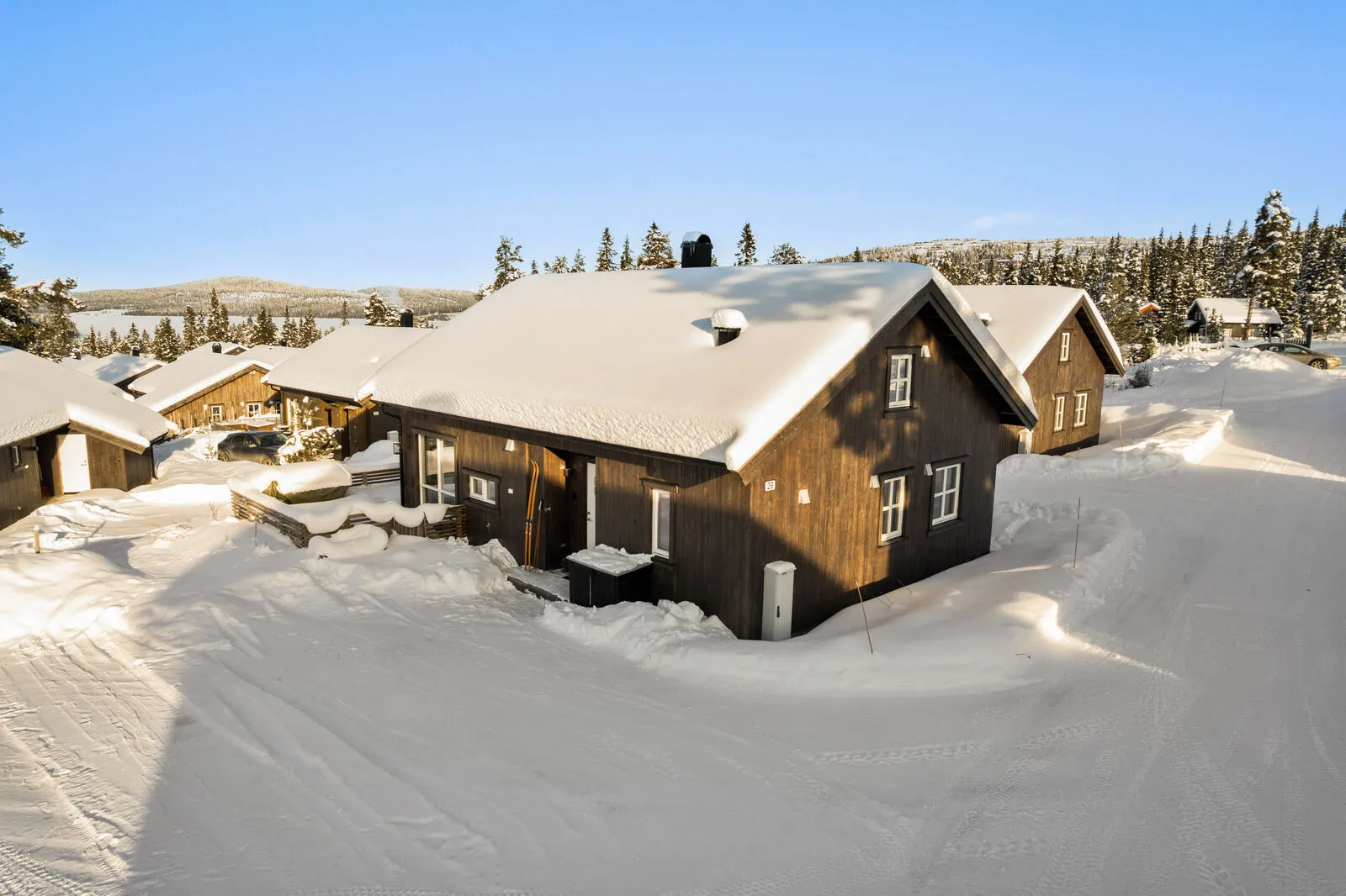 Modern 2-Bedroom Ski-in/Ski-out Cabin with Terrace in Norway - View image 25 of 33