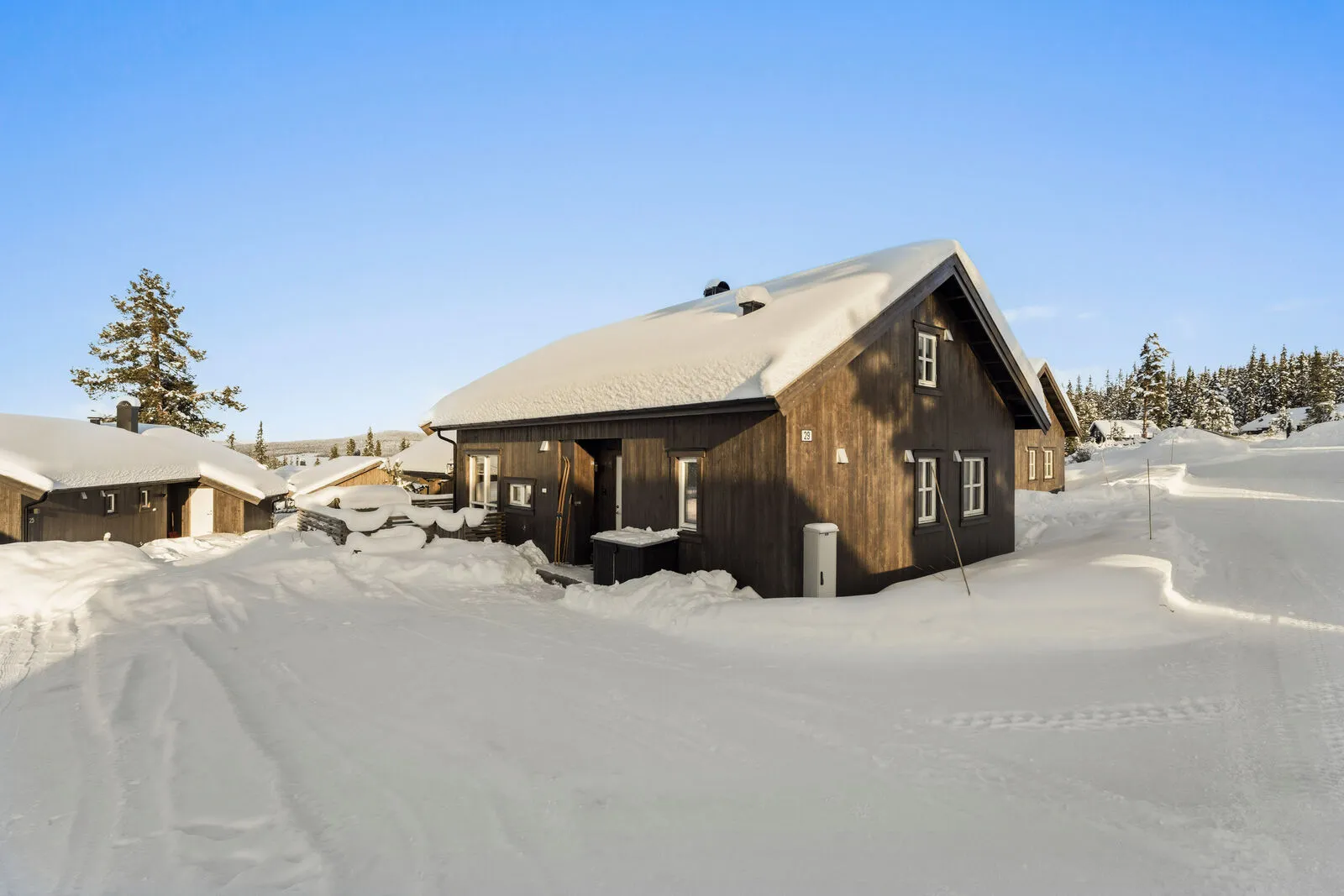 Modern 2-Bedroom Ski-in/Ski-out Cabin with Terrace in Norway - View image 29 of 33