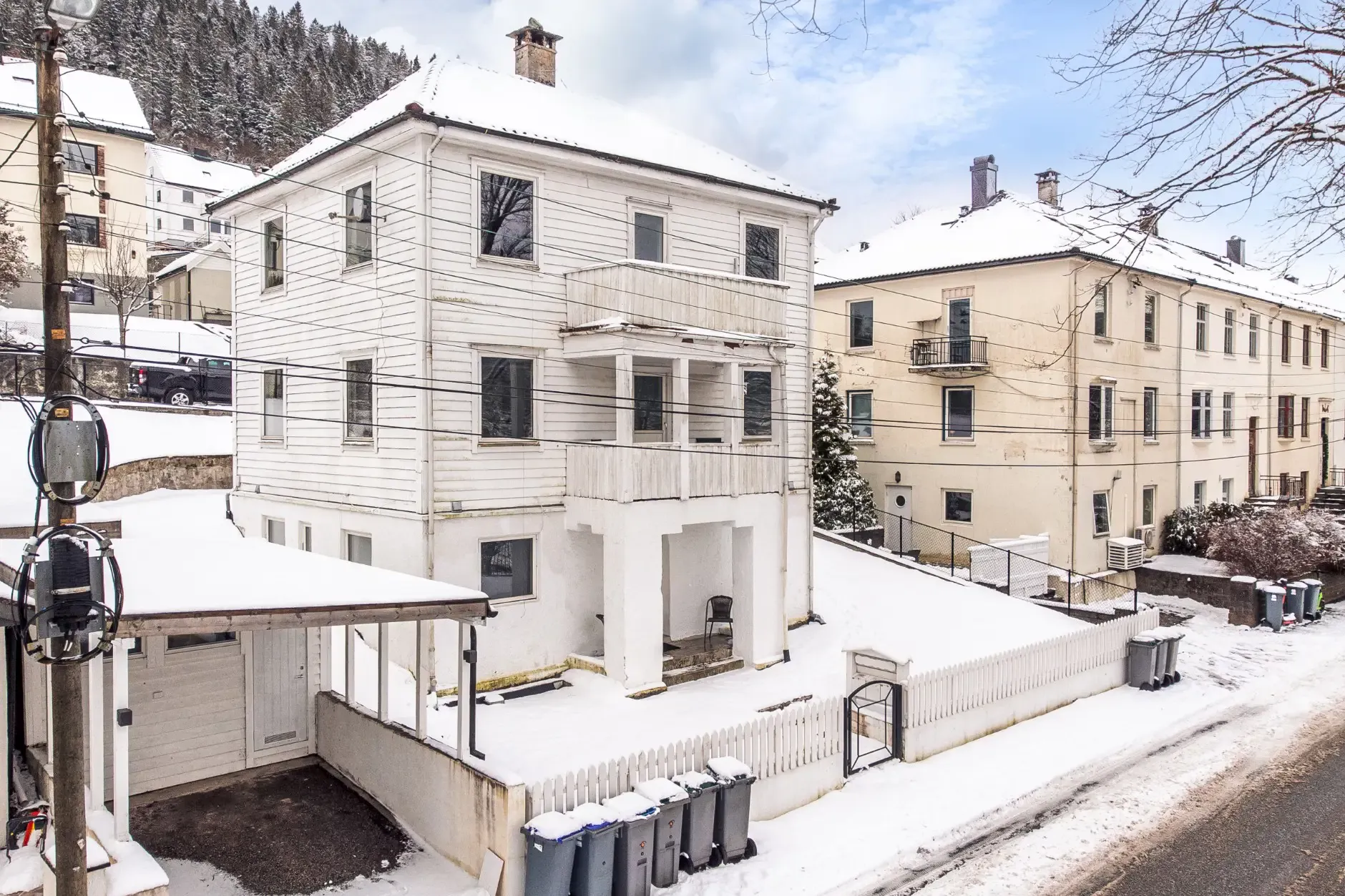 1929 Bergen Townhouse with Rental Income and Sunlit Balconies - Image 2