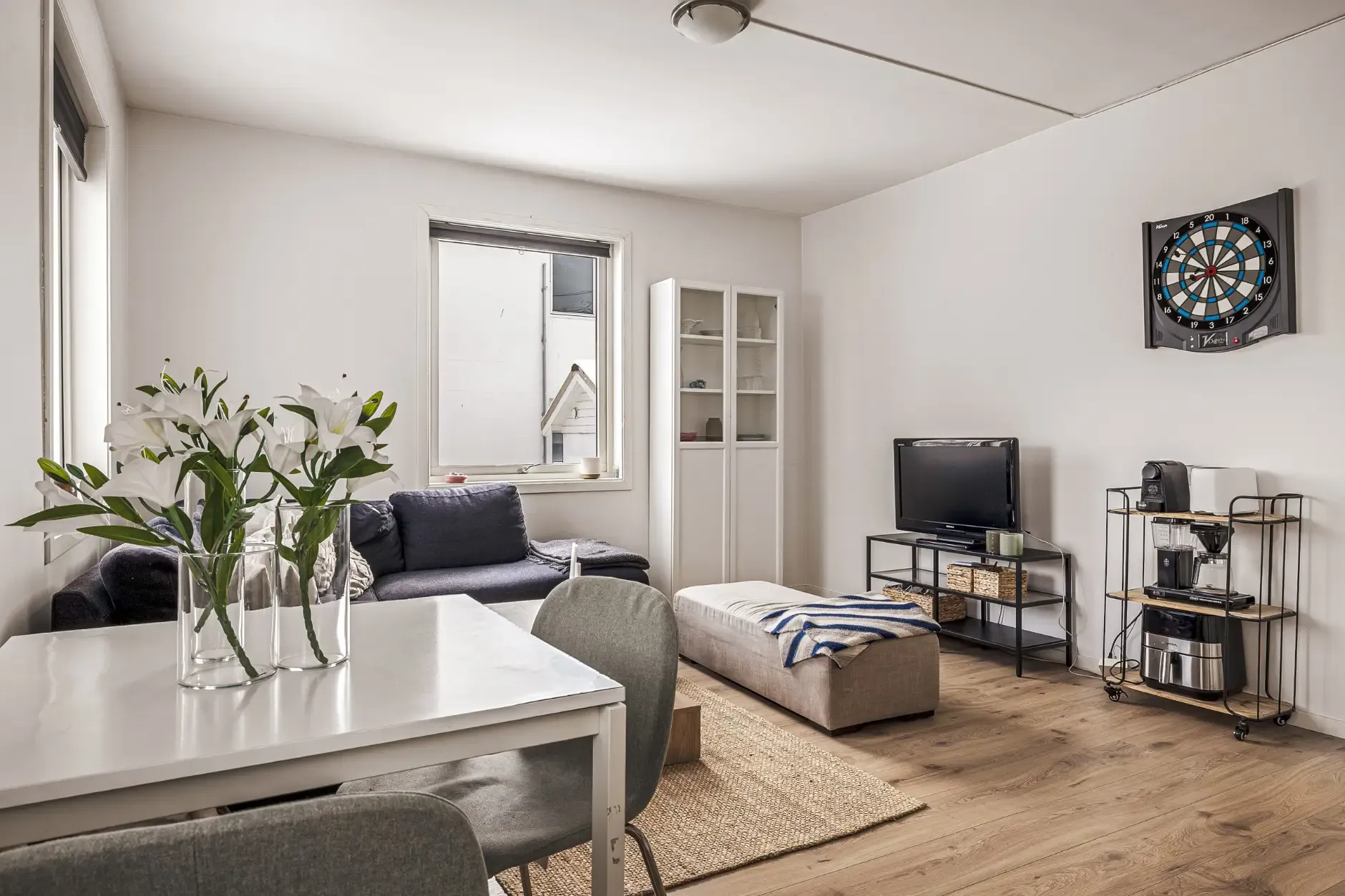 1929 Bergen Townhouse with Rental Income and Sunlit Balconies - View image 8 of 51