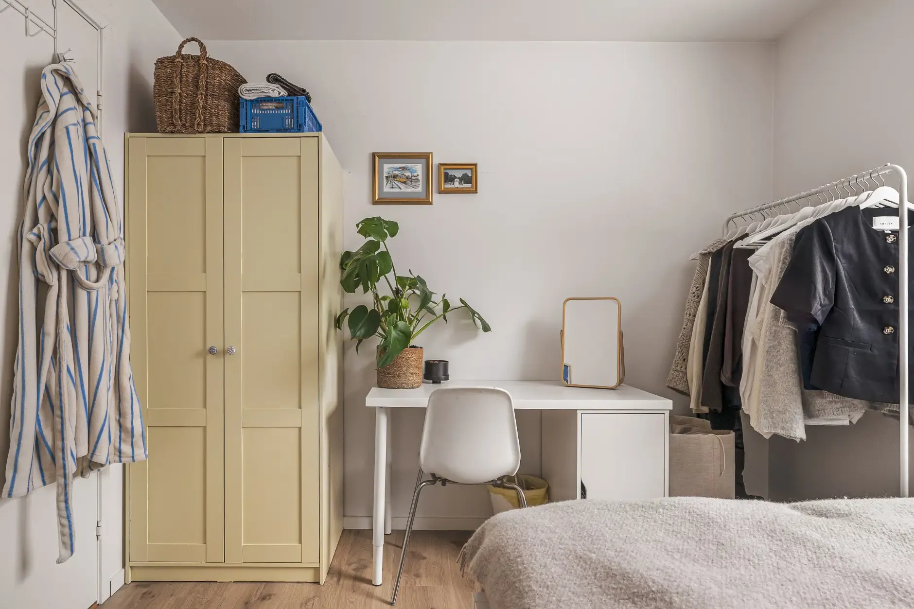 1929 Bergen Townhouse with Rental Income and Sunlit Balconies - View image 16 of 51