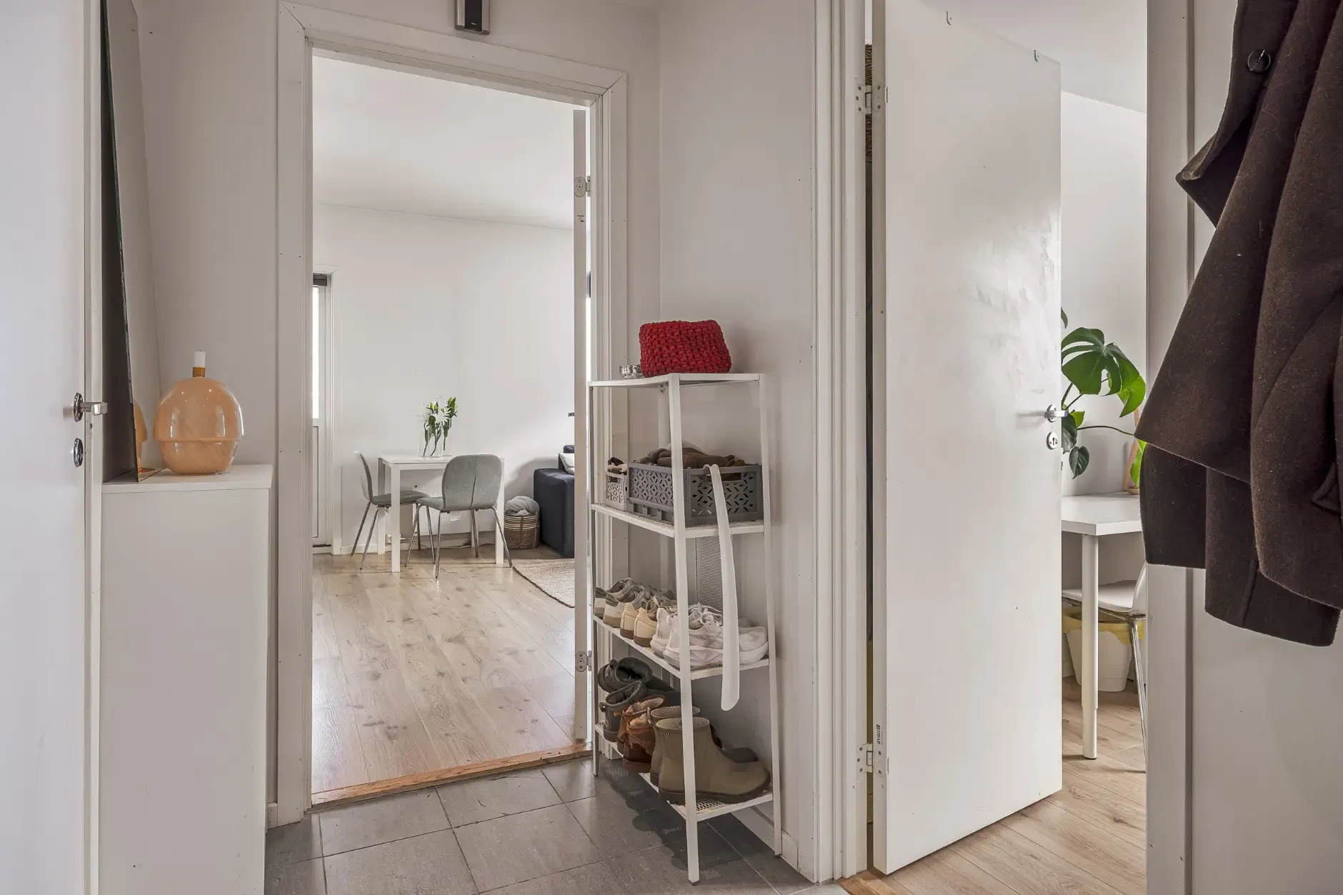 1929 Bergen Townhouse with Rental Income and Sunlit Balconies - View image 27 of 51