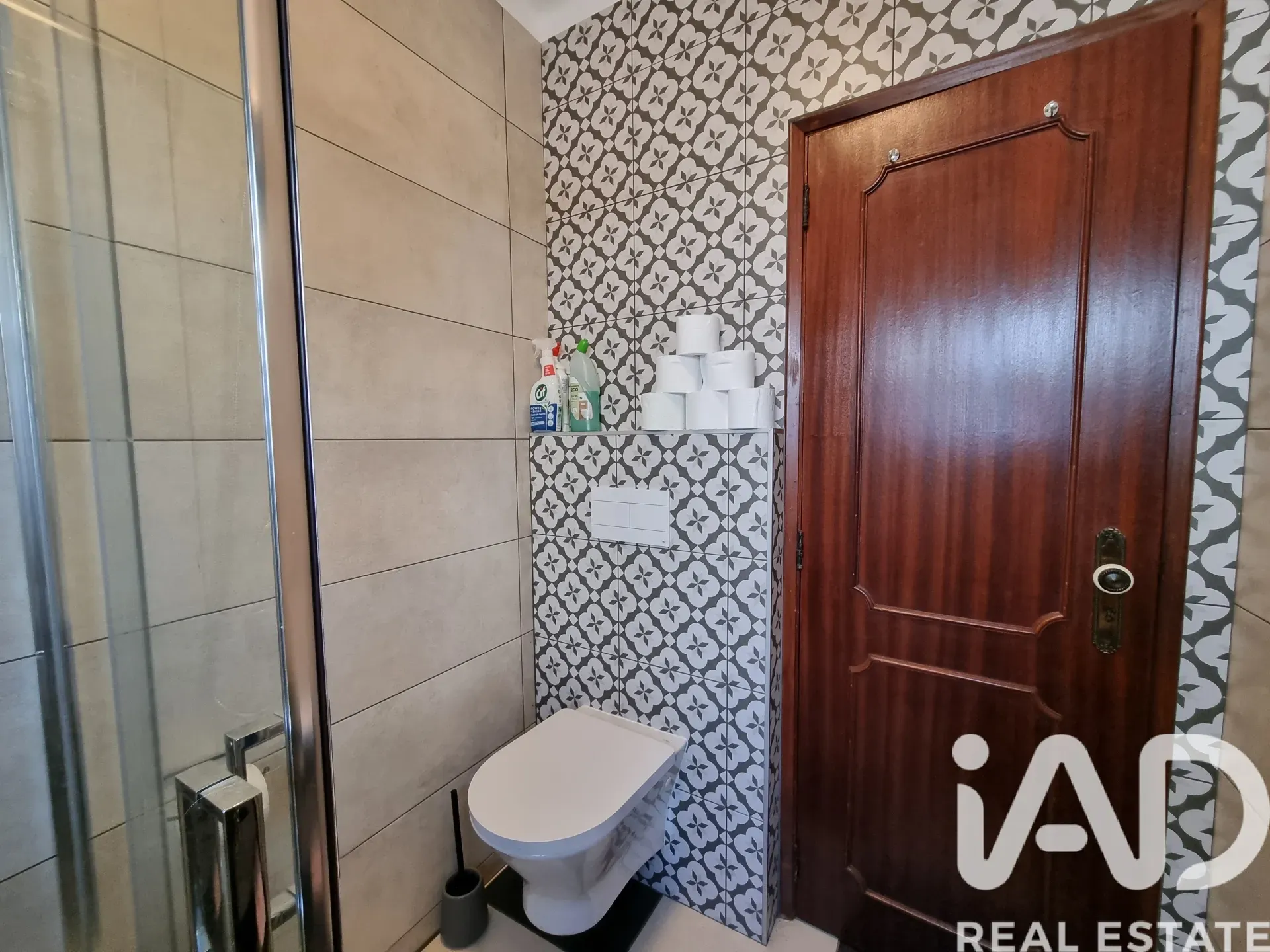 1980s Two-Bedroom Home with Expansive Garden in São Miguel de Poiares - View image 23 of 40