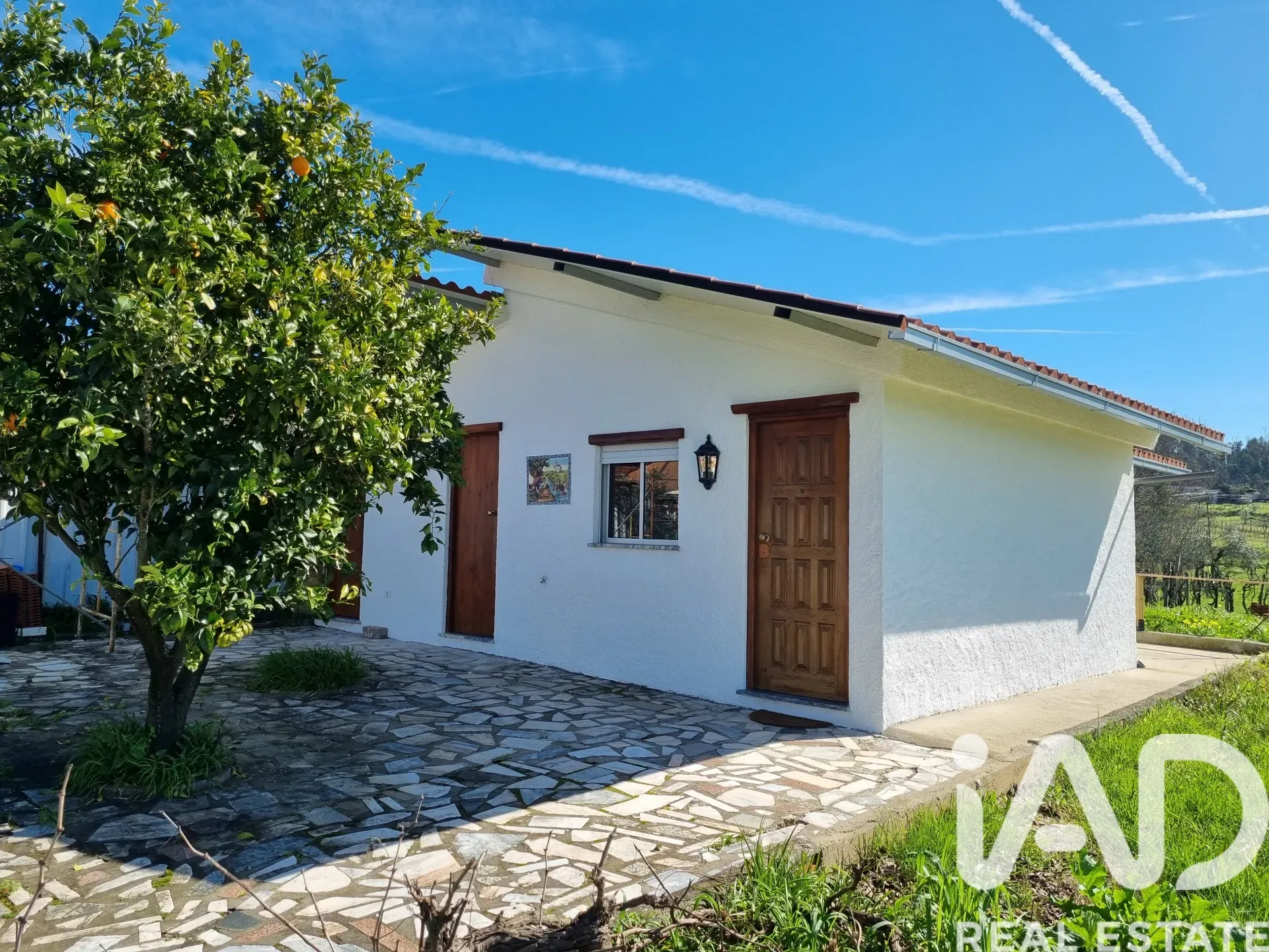 1980s Two-Bedroom Home with Expansive Garden in São Miguel de Poiares - View image 29 of 40