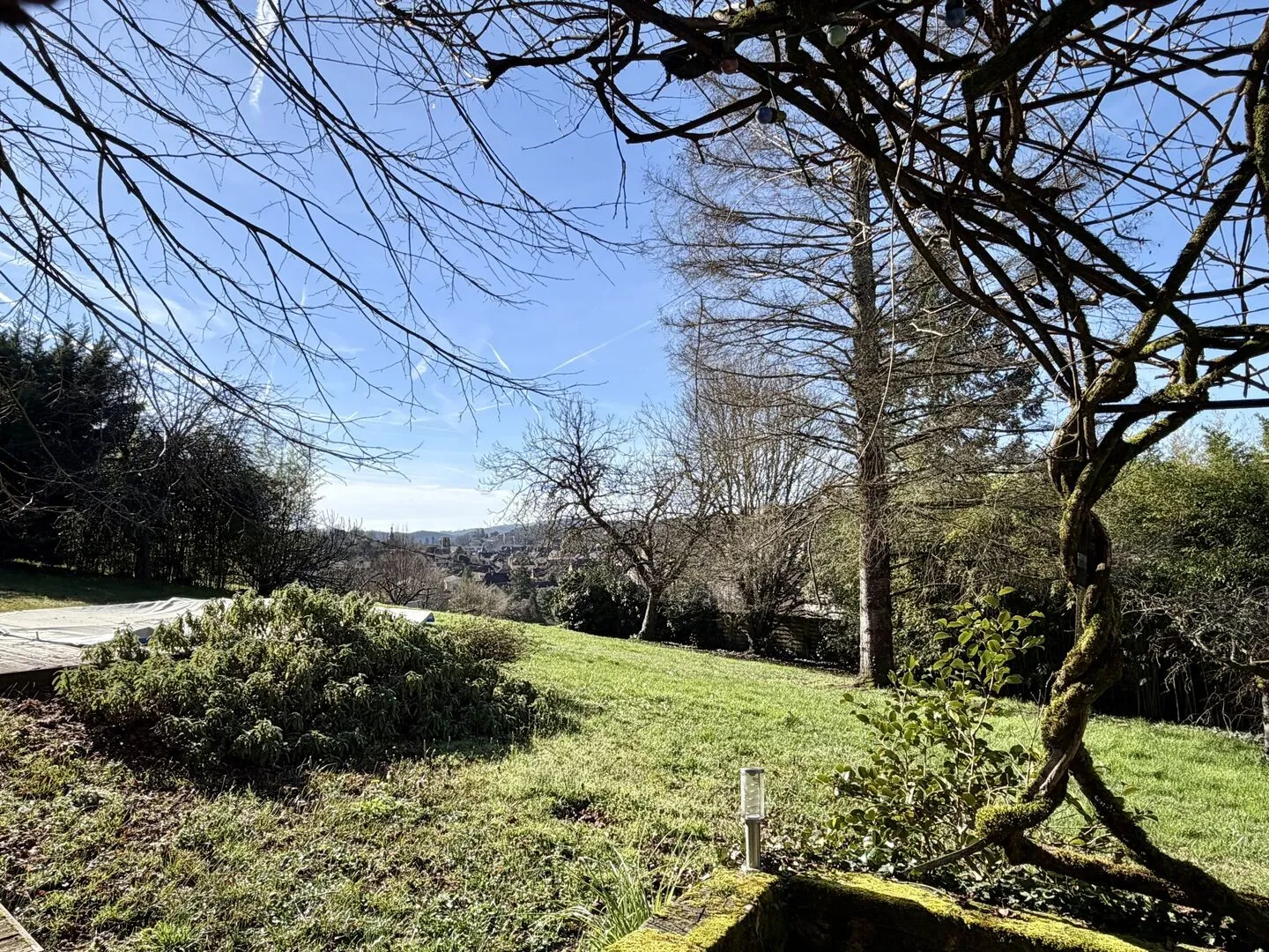 Family Retreat with Pool and Expansive Garden in Sarlat, France - View image 8 of 39