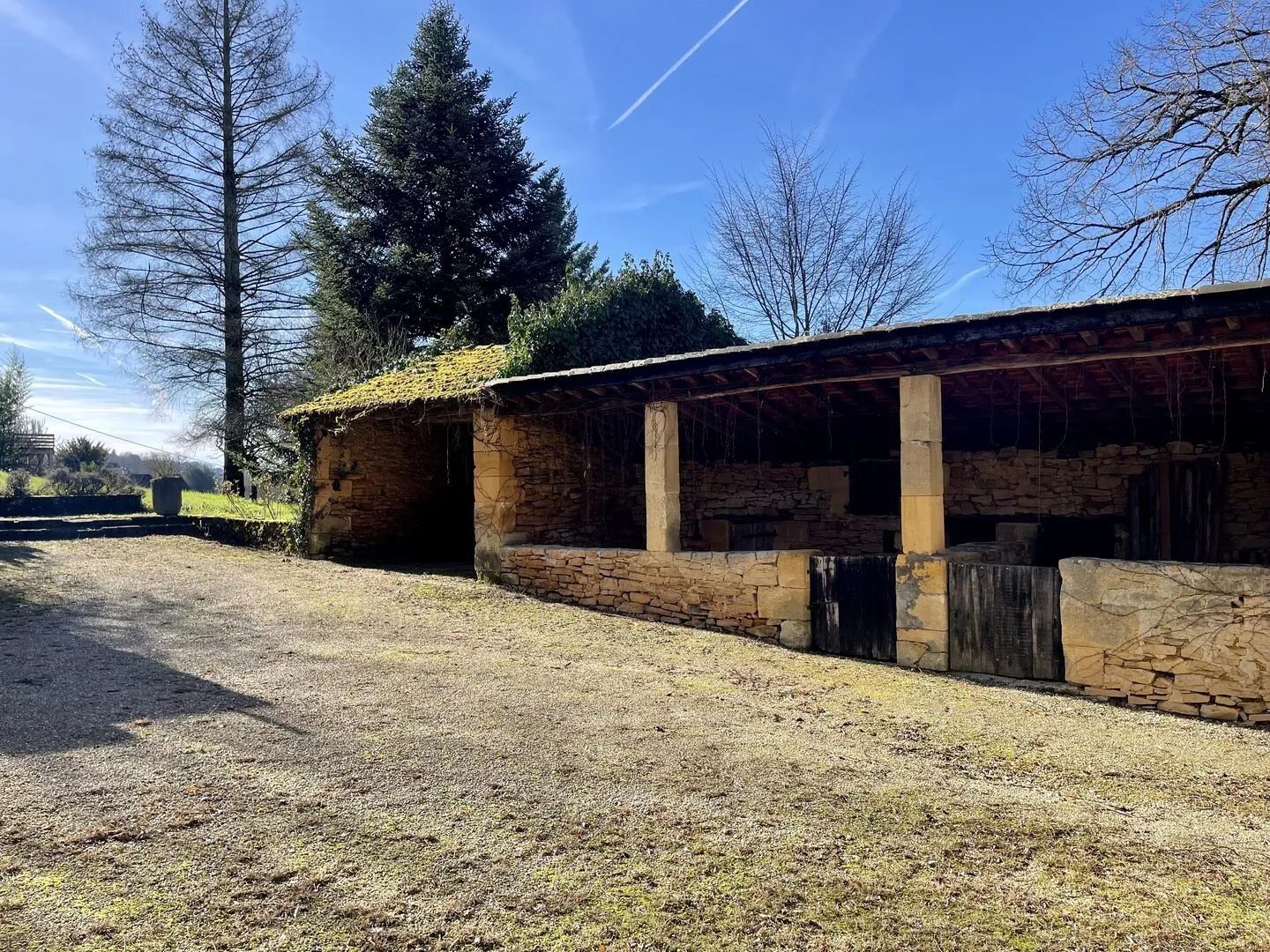 Family Retreat with Pool and Expansive Garden in Sarlat, France - View image 37 of 39
