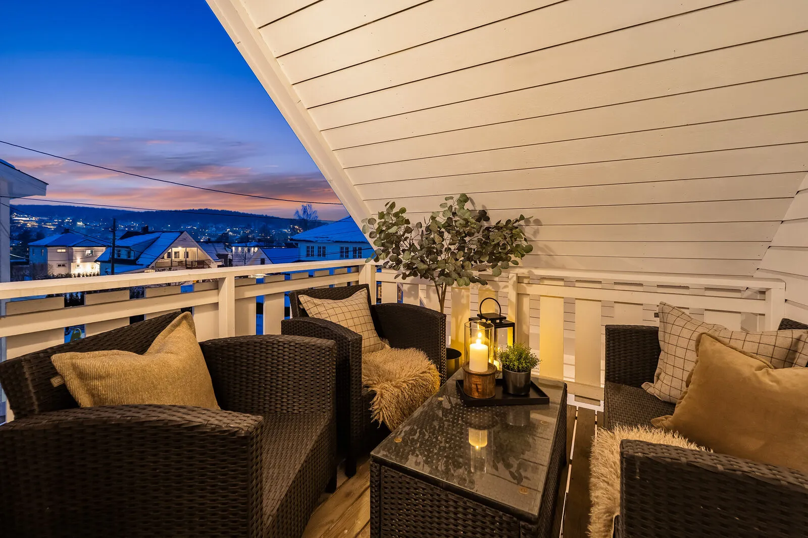 1996 Family Home with Modern Upgrades and Garden in Strømmen, Norway - View image 41 of 44