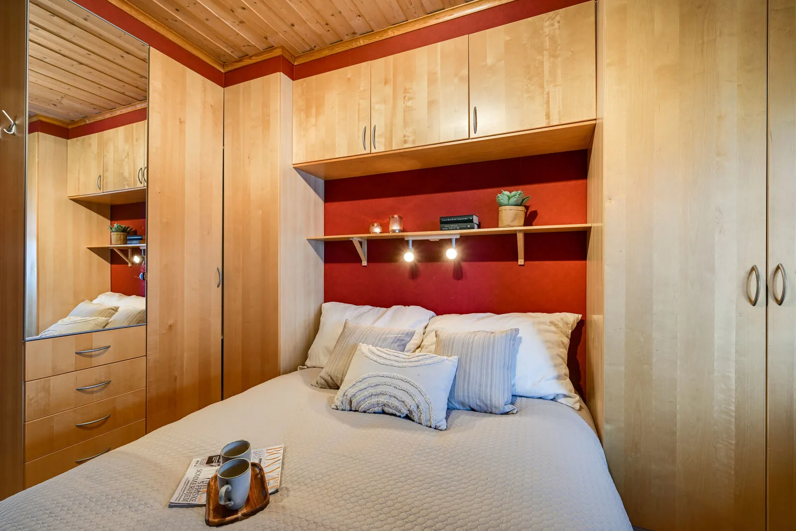 Contemporary 4-Bedroom Family Home with Solar Panels and Fjord View in Horten - View image 23 of 41