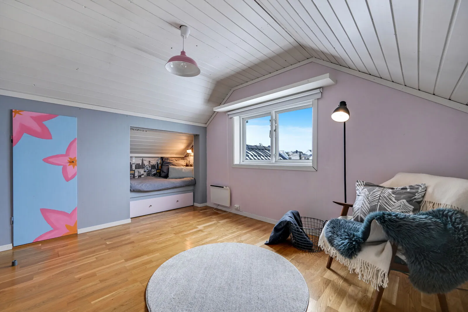 Contemporary 4-Bedroom Family Home with Solar Panels and Fjord View in Horten - View image 33 of 41