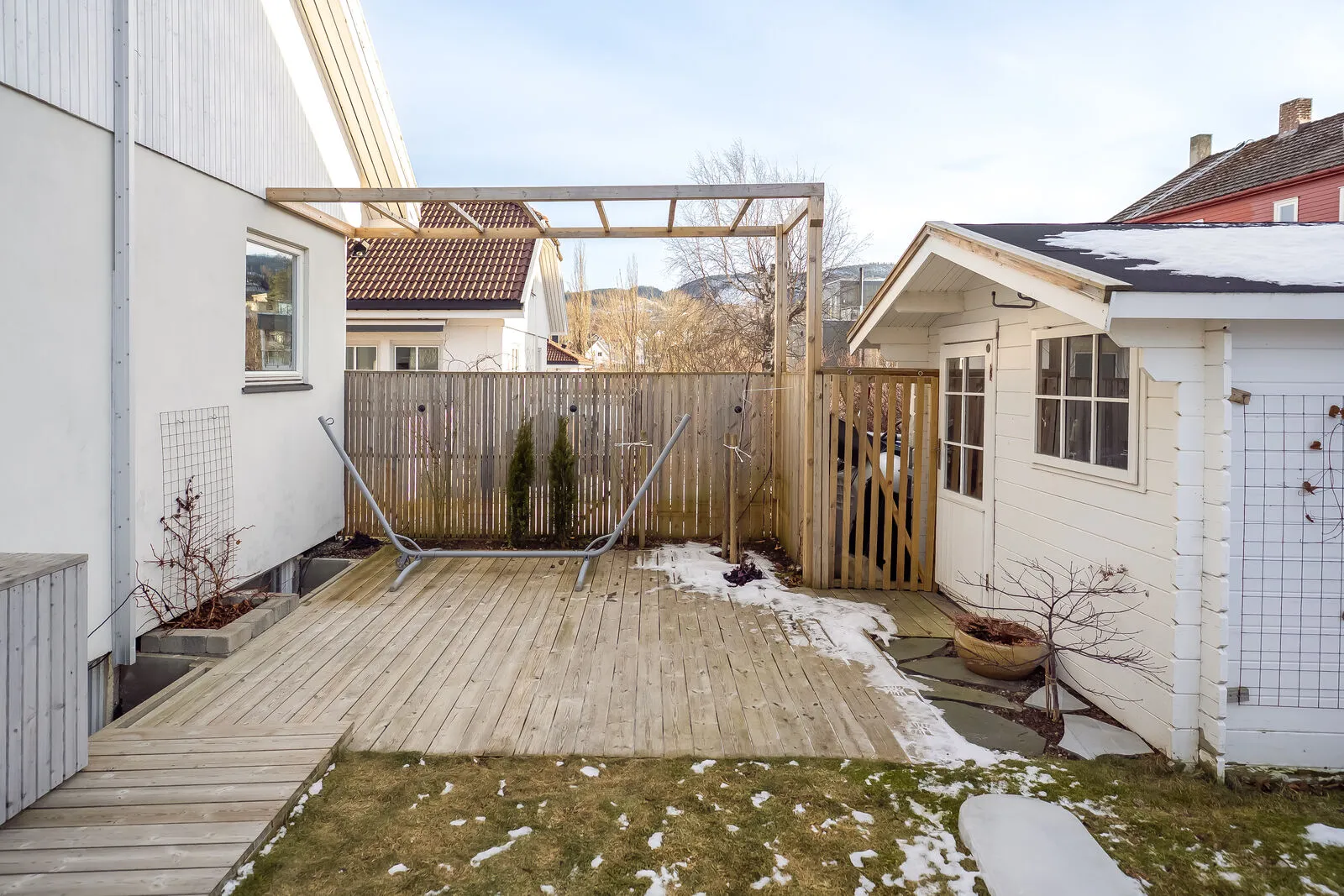 Contemporary 3-Bedroom House in Trondheim with Garden and Sea Proximity - View image 22 of 30