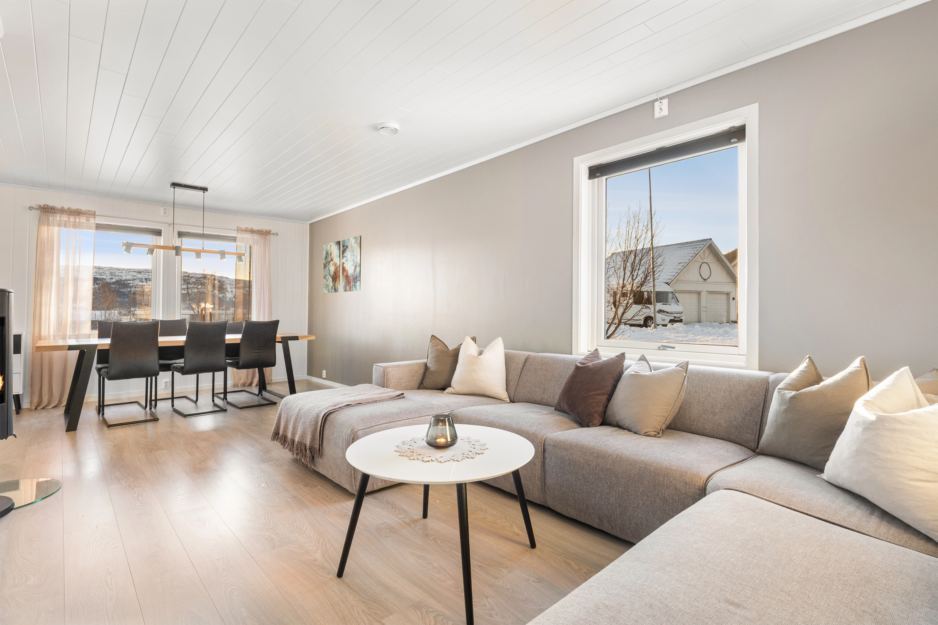 Casa familiar de 3 dormitorios con jardín y terraza en Mo i Rana - Ver imagen 8 de 32