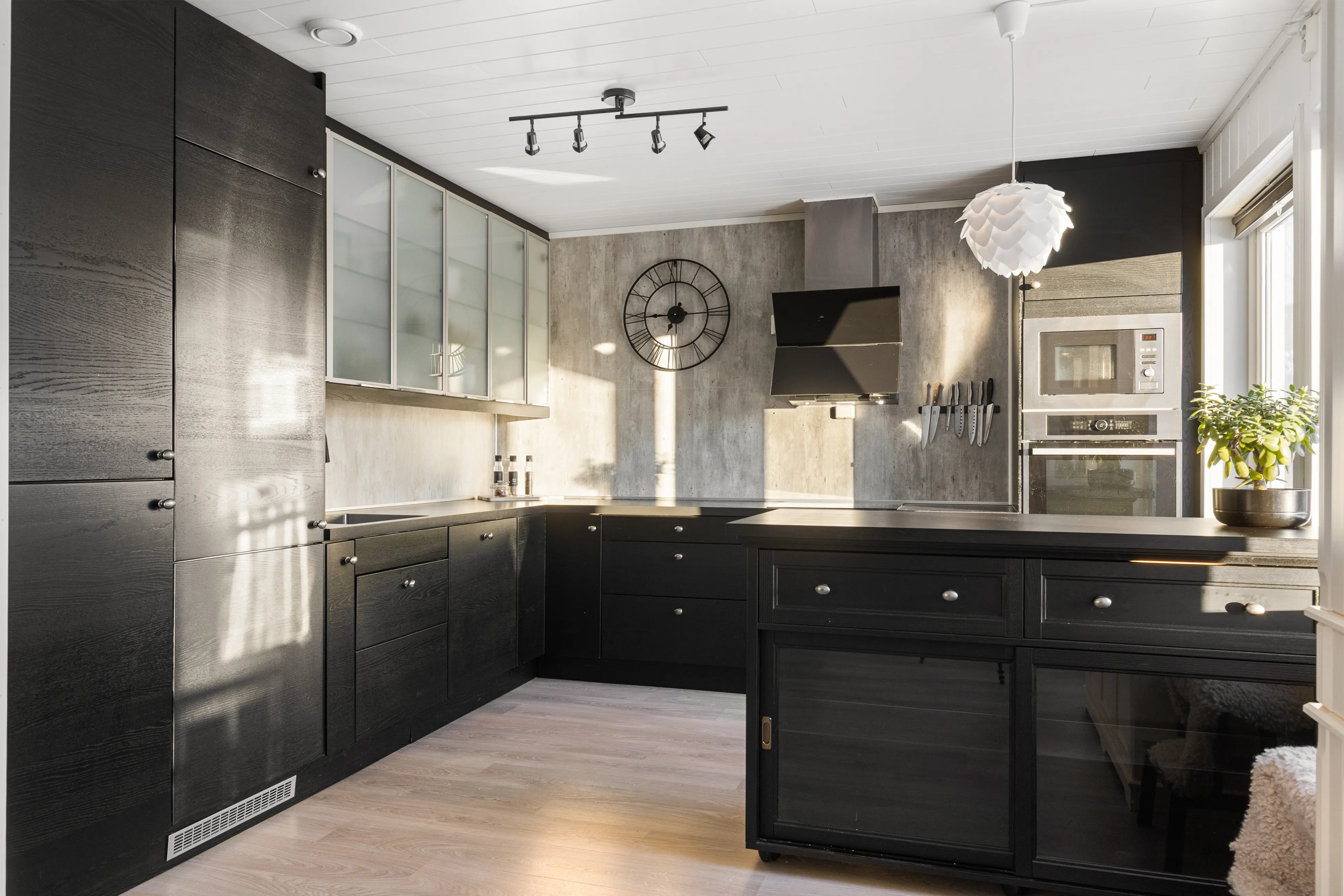 Family-Friendly 3-Bedroom House with Garden and Terrace in Mo i Rana - View image 13 of 32