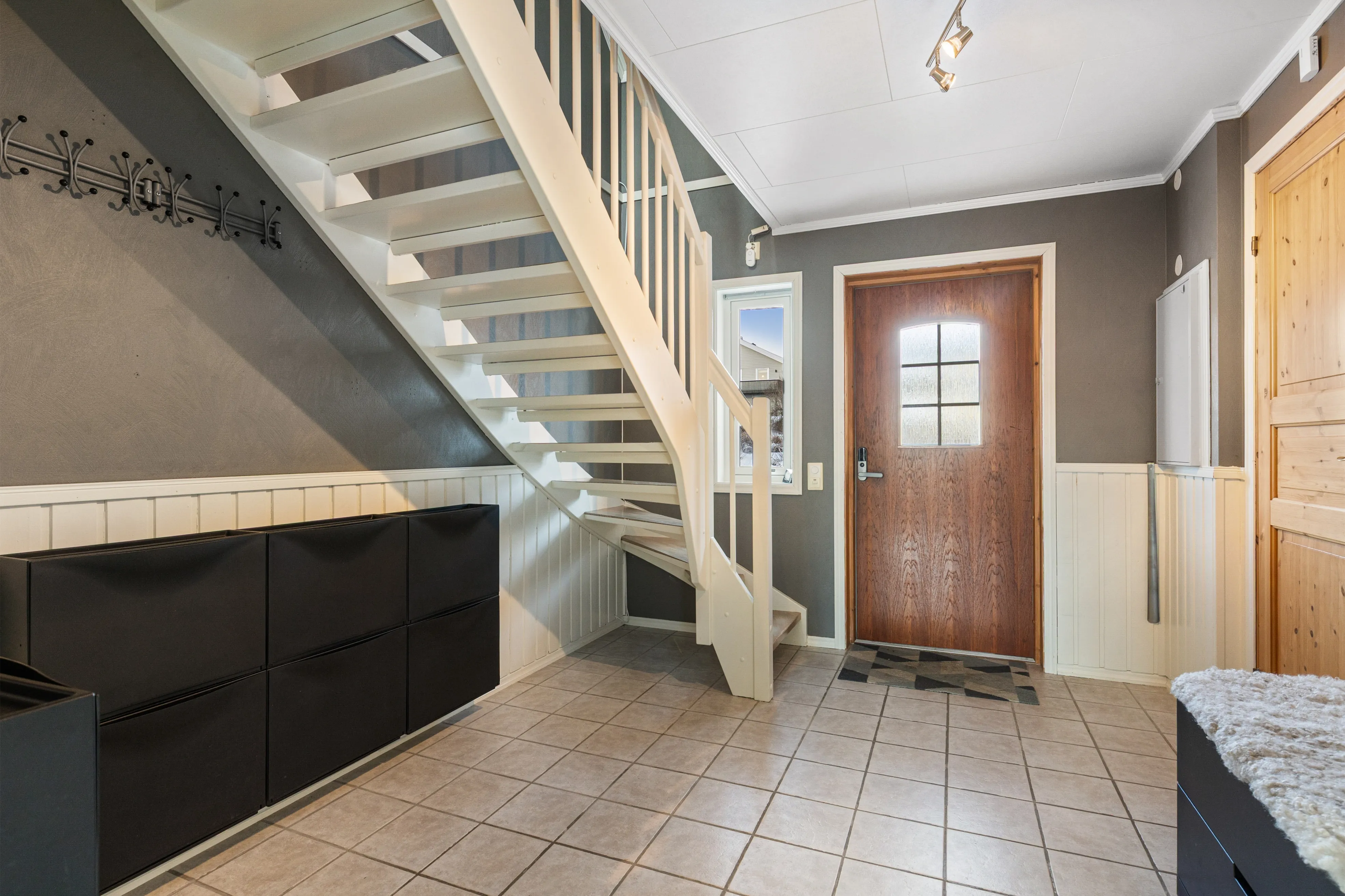 Family-Friendly 3-Bedroom House with Garden and Terrace in Mo i Rana - View image 19 of 32