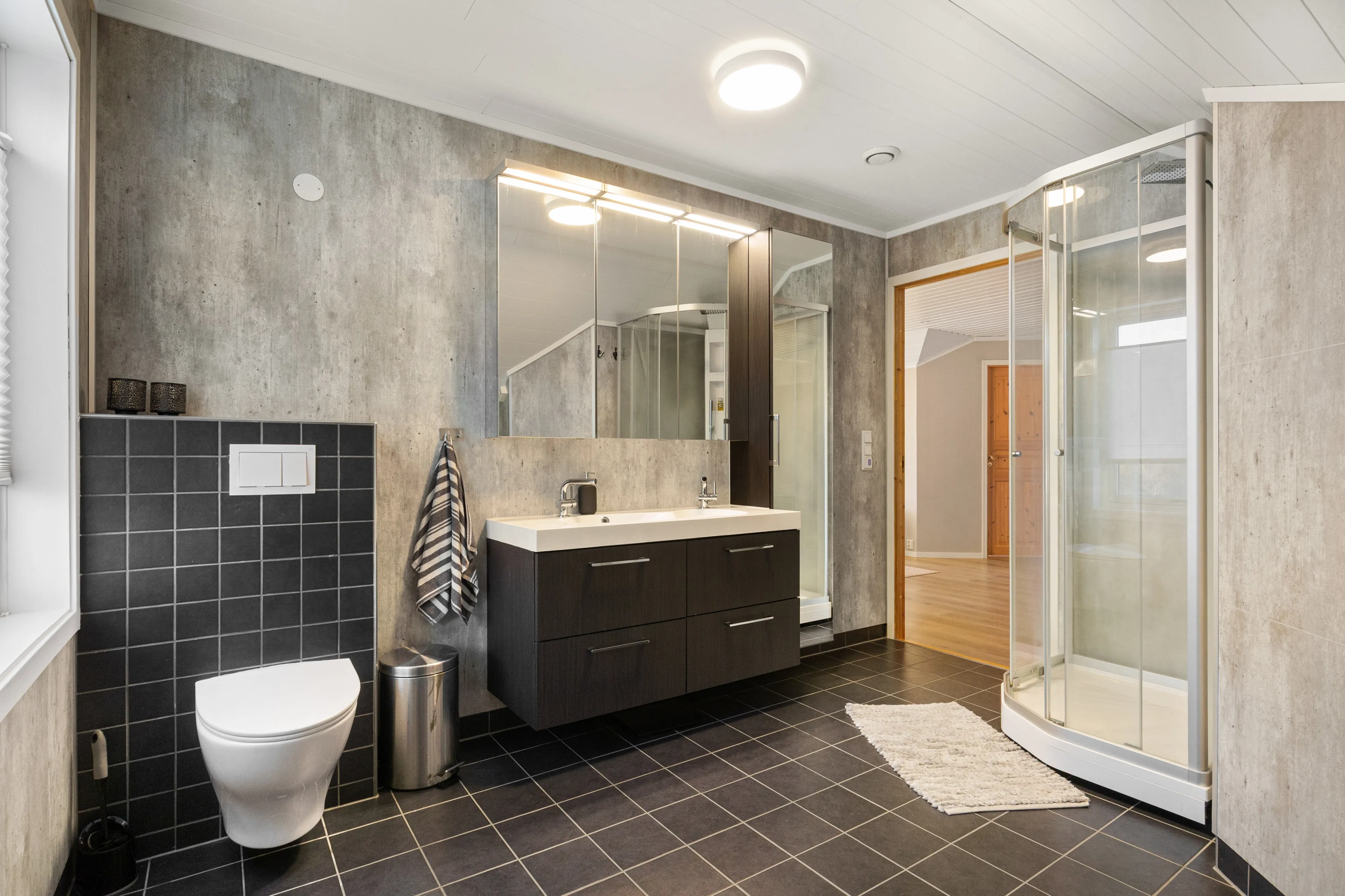 Family-Friendly 3-Bedroom House with Garden and Terrace in Mo i Rana - View image 25 of 32