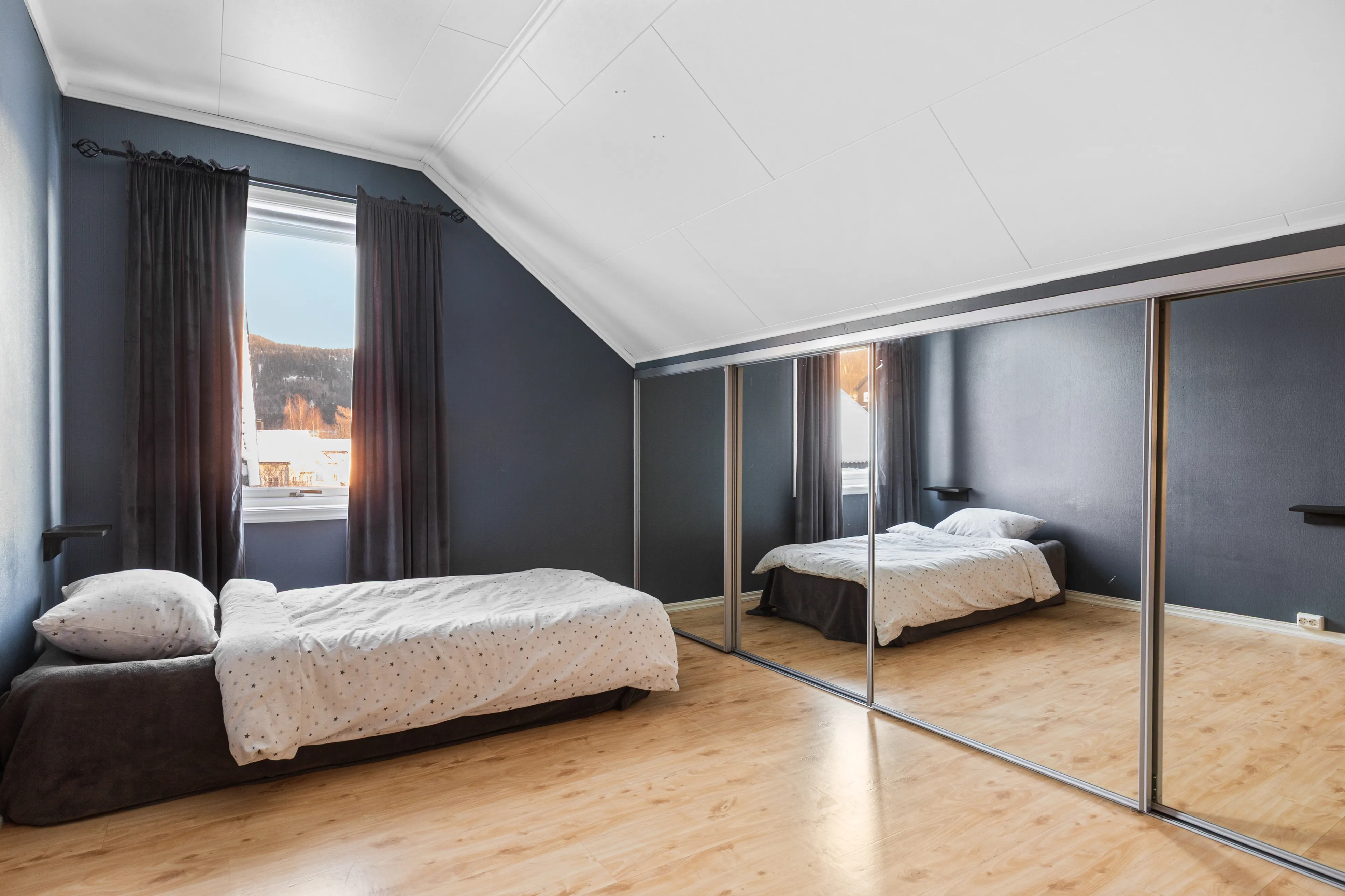 Family-Friendly 3-Bedroom House with Garden and Terrace in Mo i Rana - View image 27 of 32