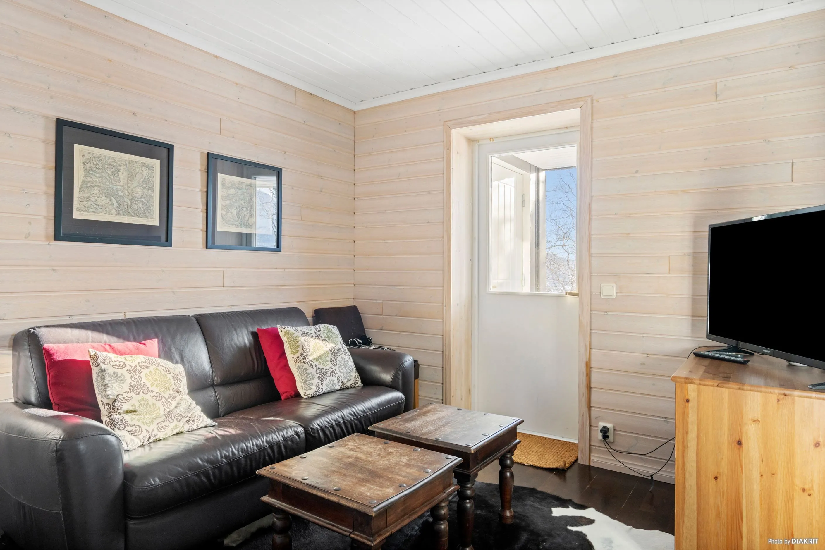 10-Bedroom Dual Living House in Kittelfjäll with Balcony and Parking - View image 12 of 57