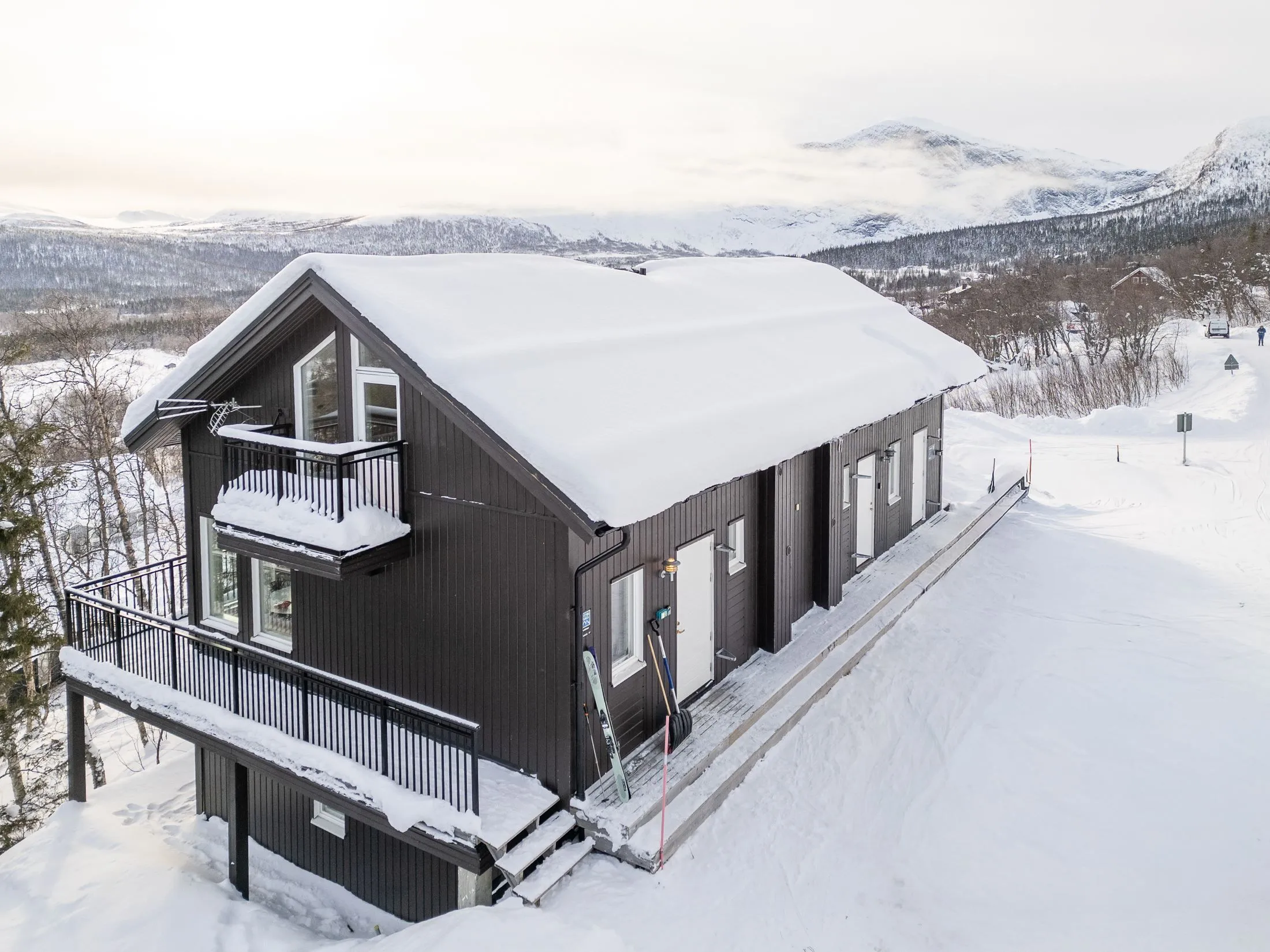 10-Bedroom Dual Living House in Kittelfjäll with Balcony and Parking - View image 52 of 57