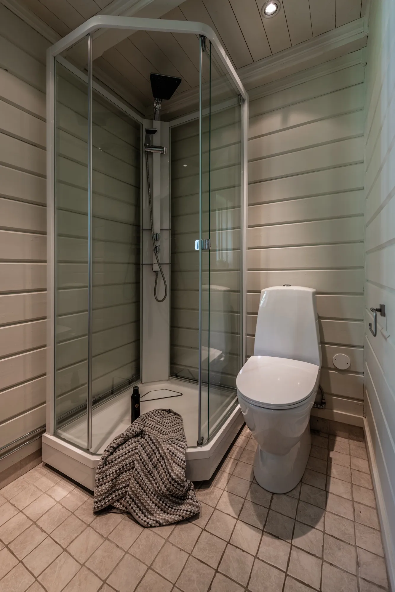 1940s Norwegian Cabin with Expansive Grounds in Geilo, Ideal for Skiing Enthusiasts - View image 15 of 15